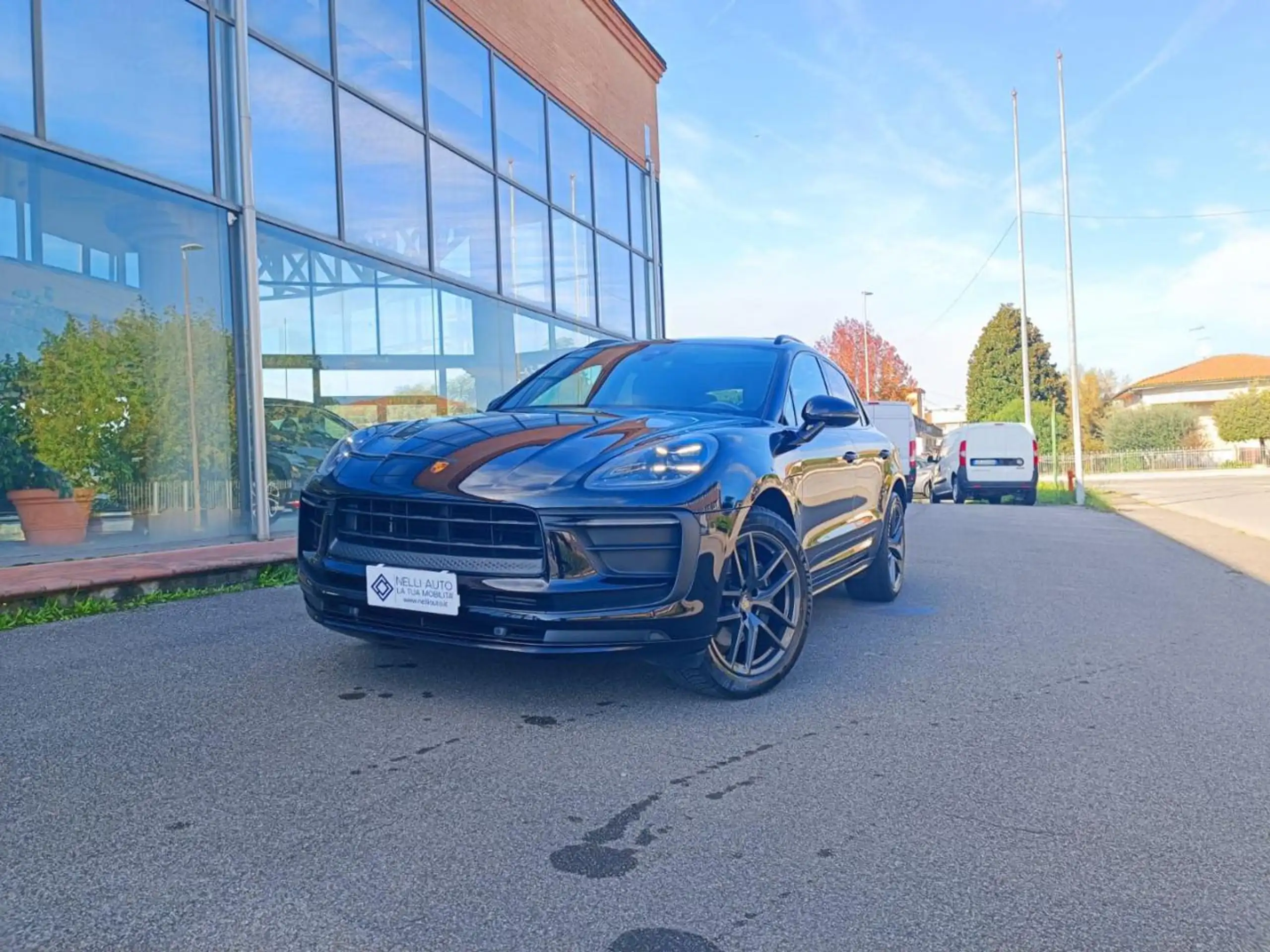 Porsche - Macan