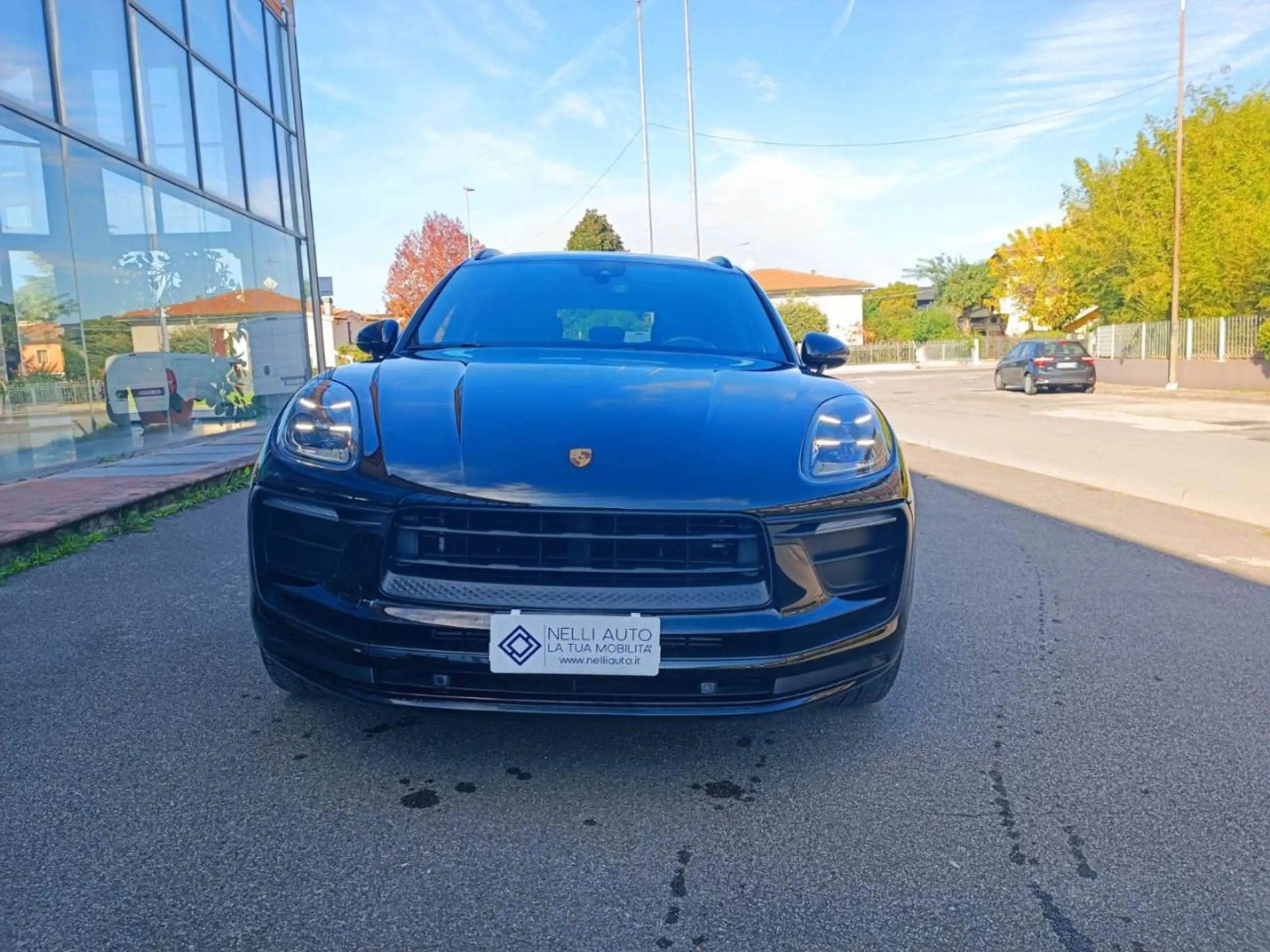 Porsche - Macan