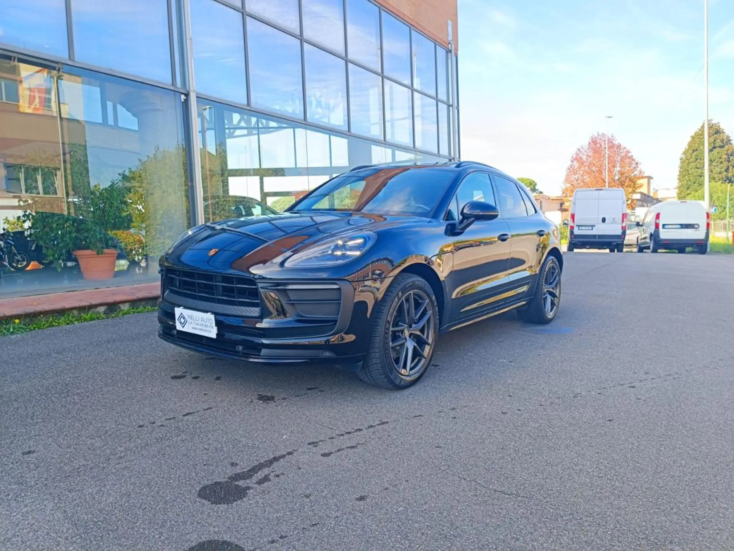 Porsche - Macan