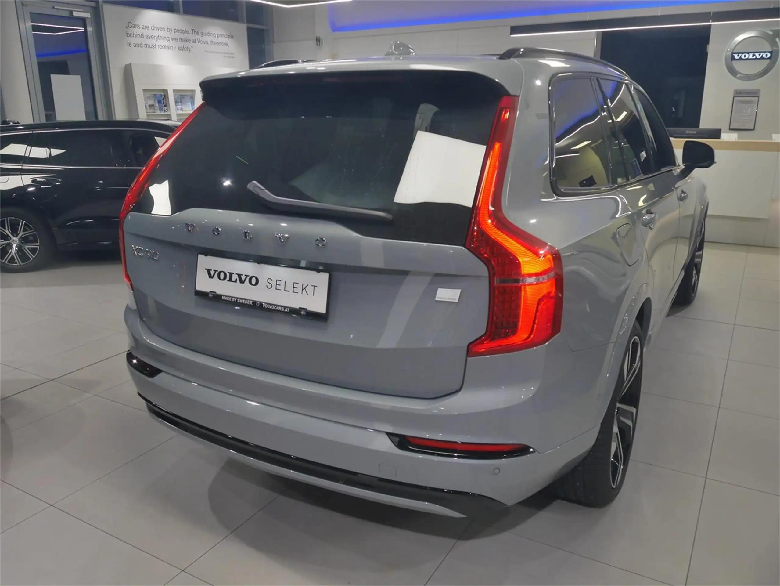 Volvo - XC90