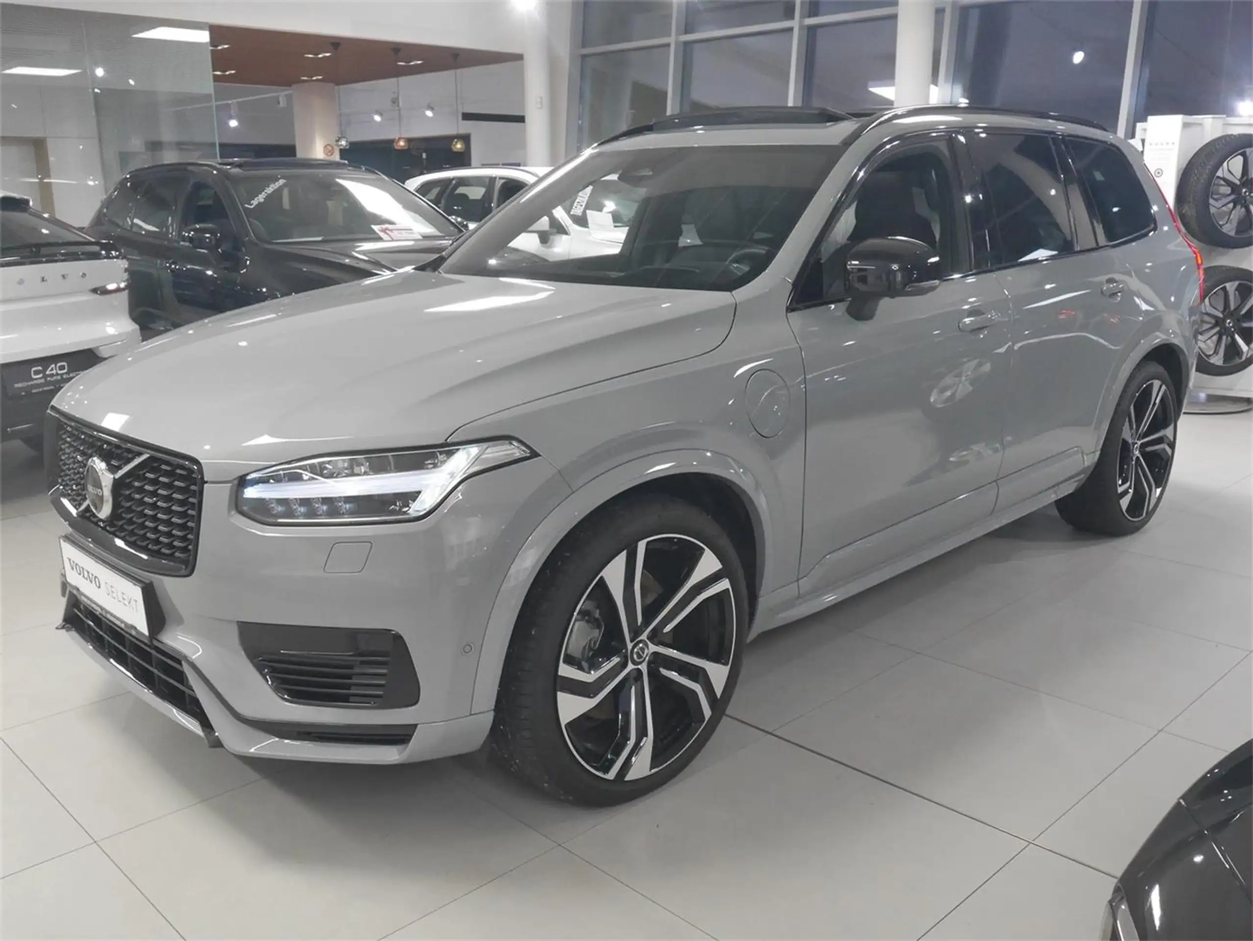 Volvo - XC90