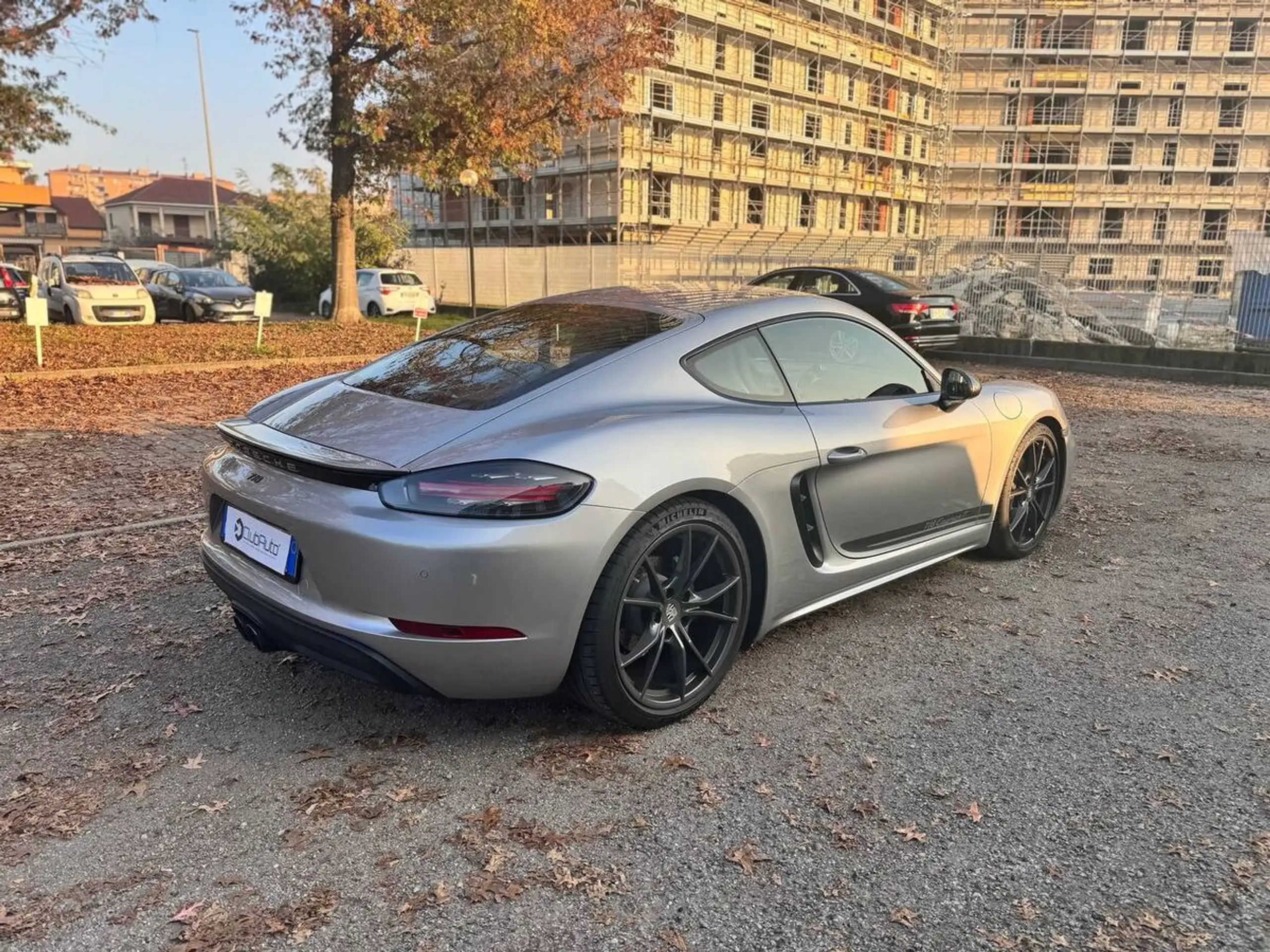 Porsche - Cayman