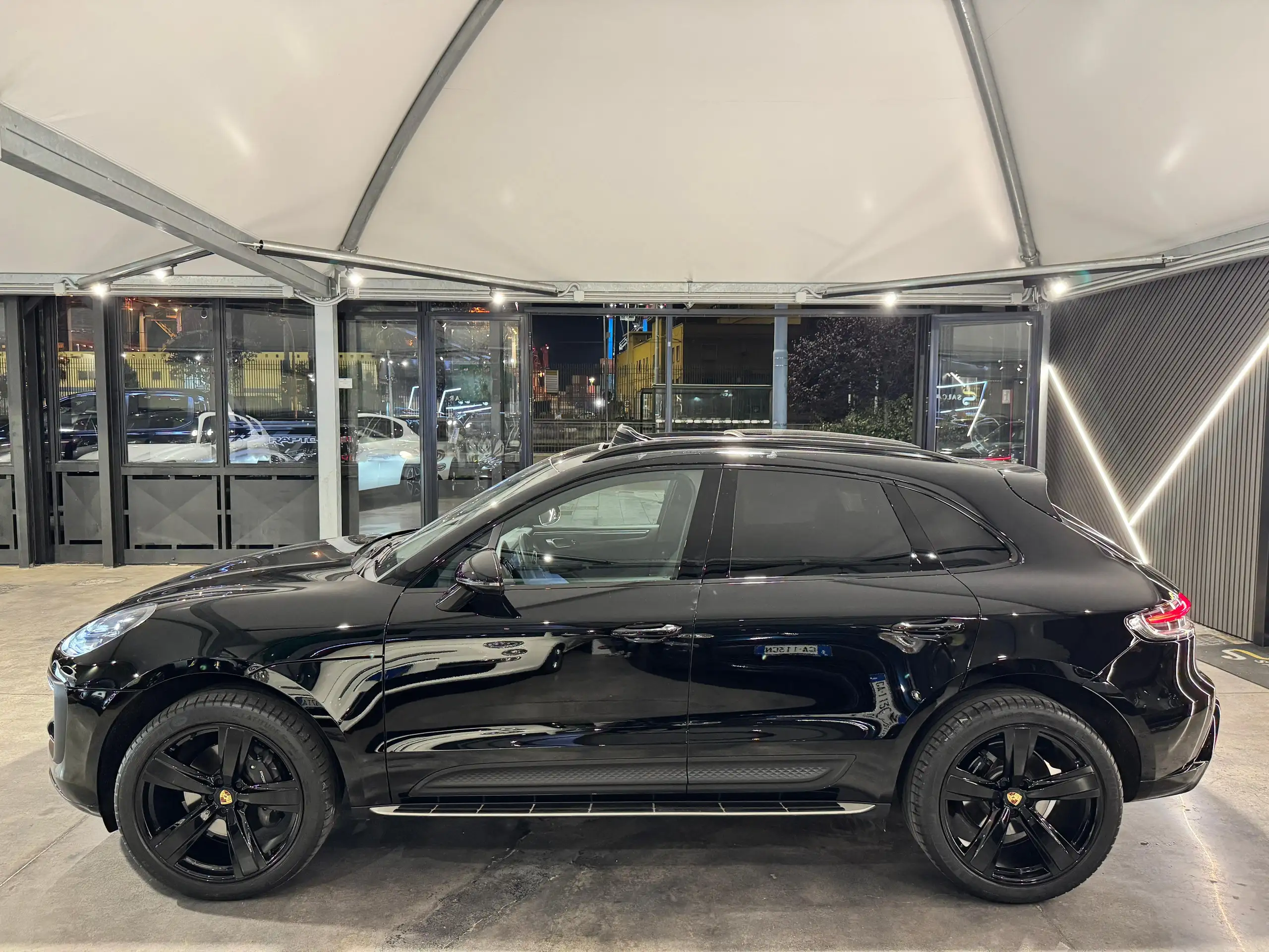 Porsche - Macan