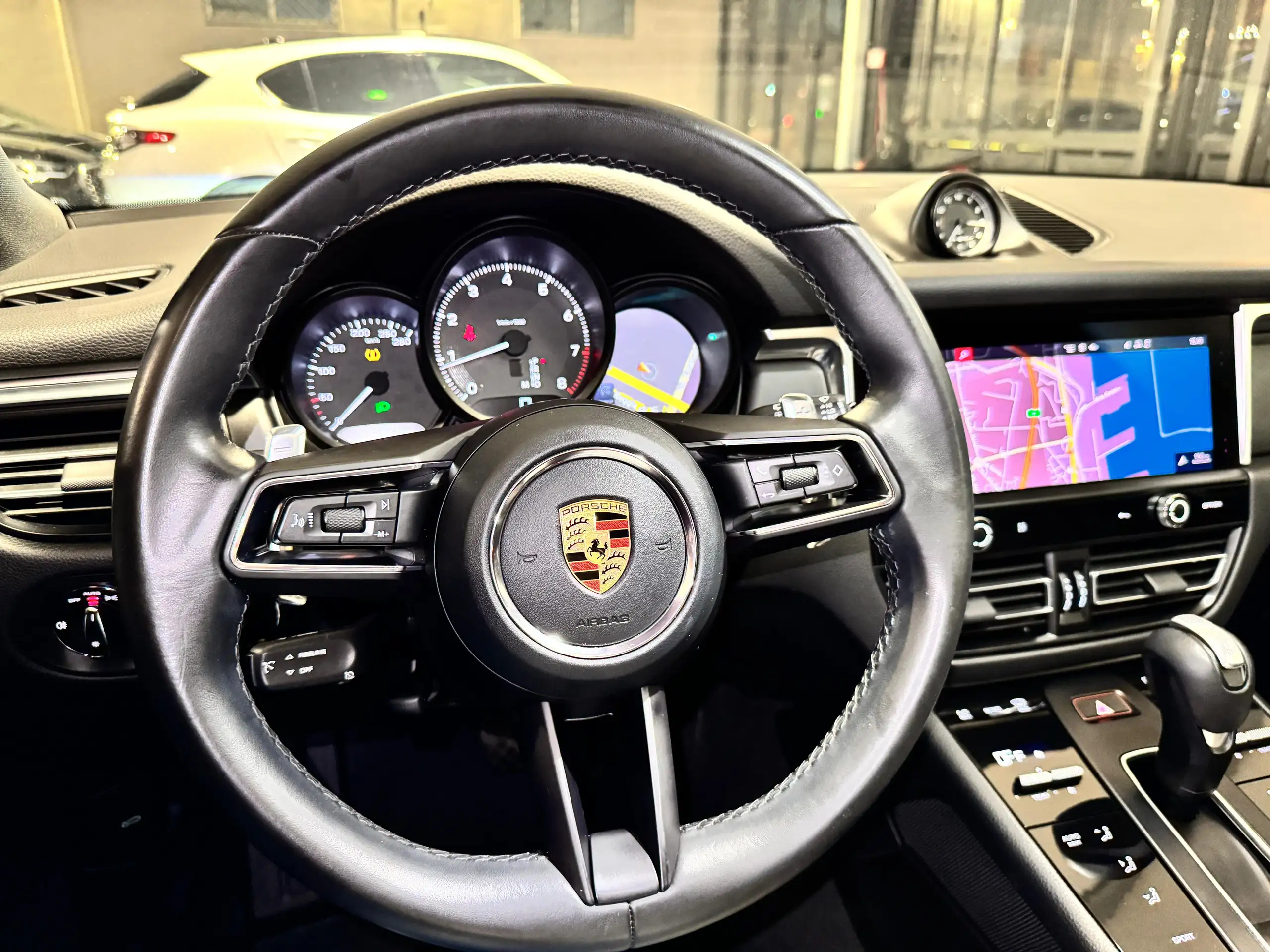 Porsche - Macan