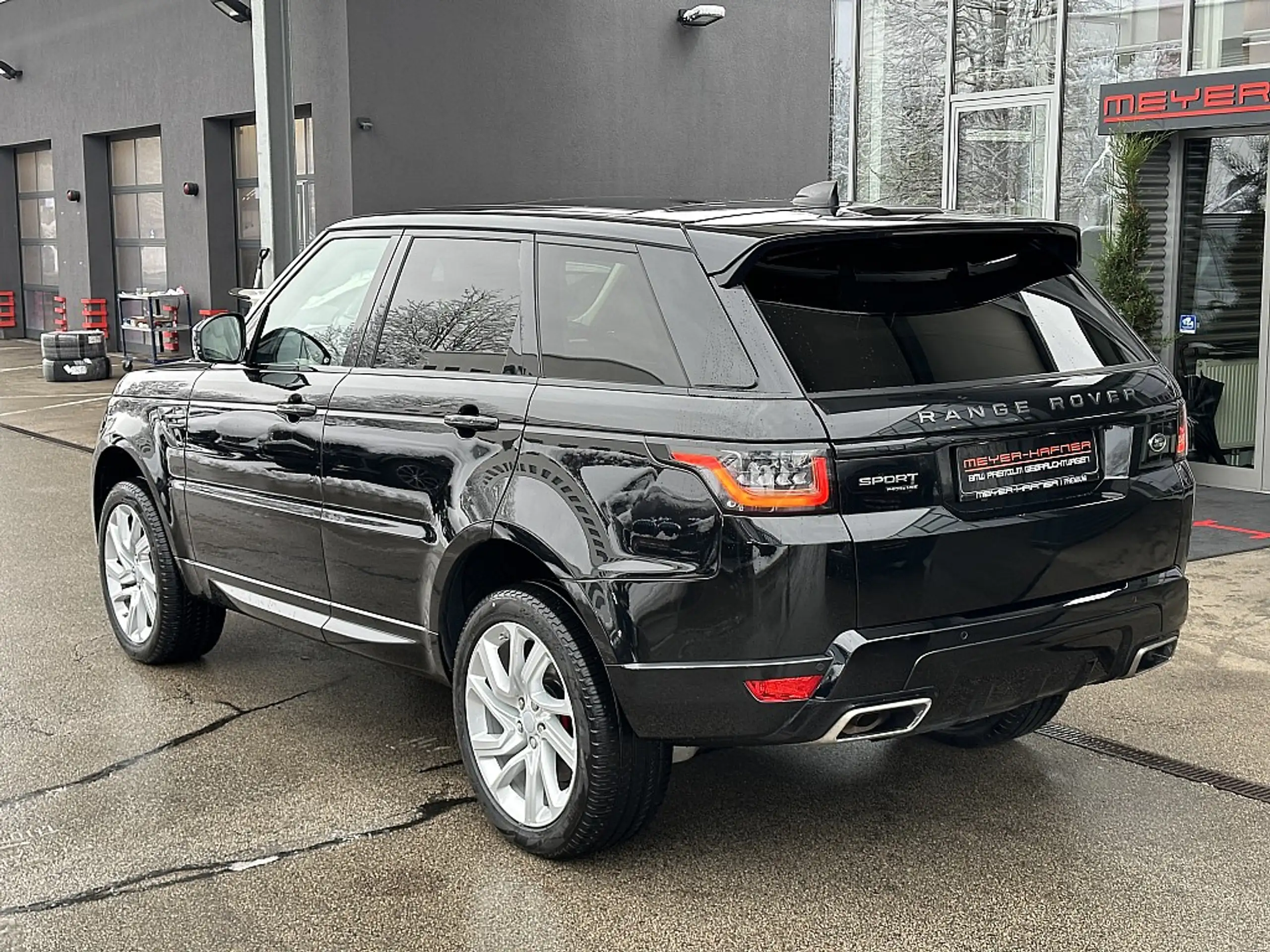 Land Rover - Range Rover Sport