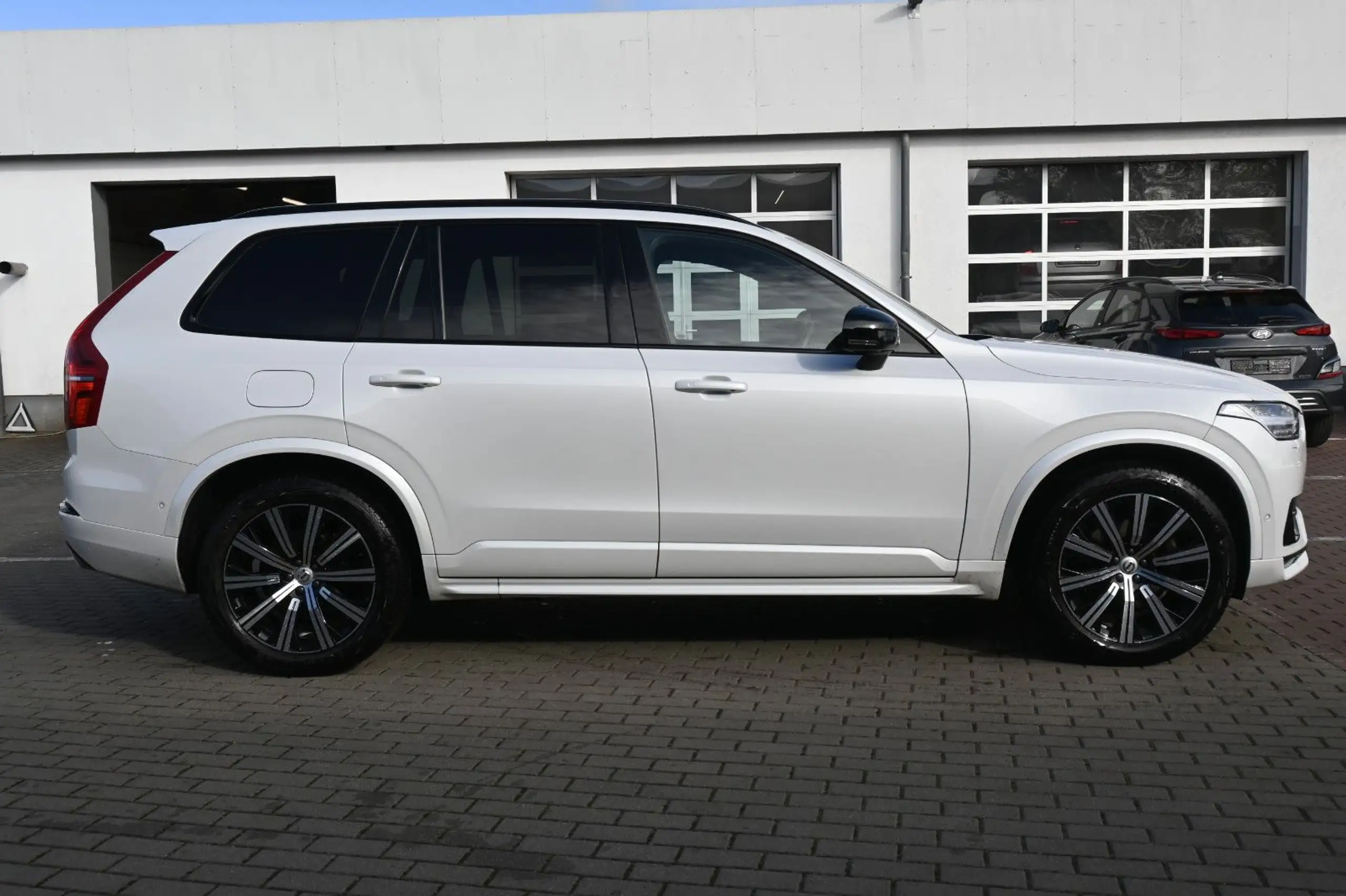 Volvo - XC90