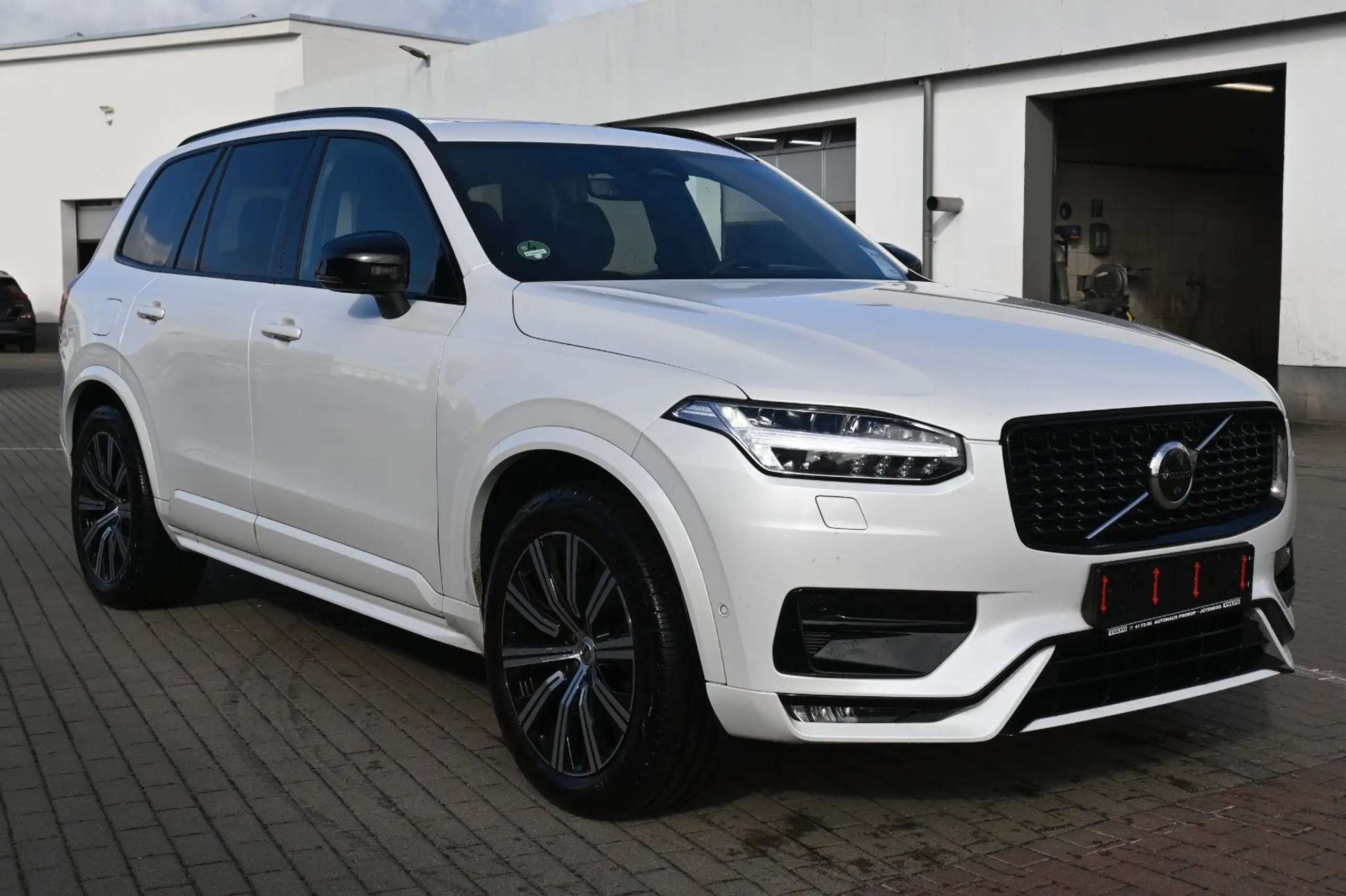 Volvo - XC90