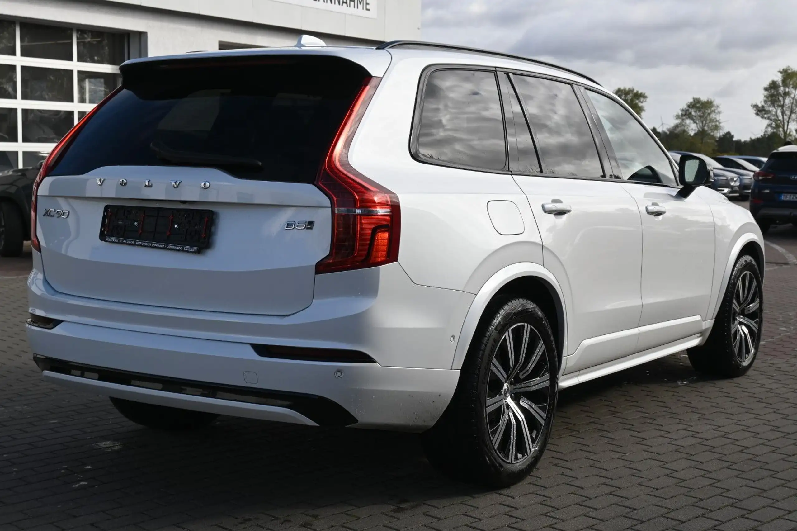 Volvo - XC90