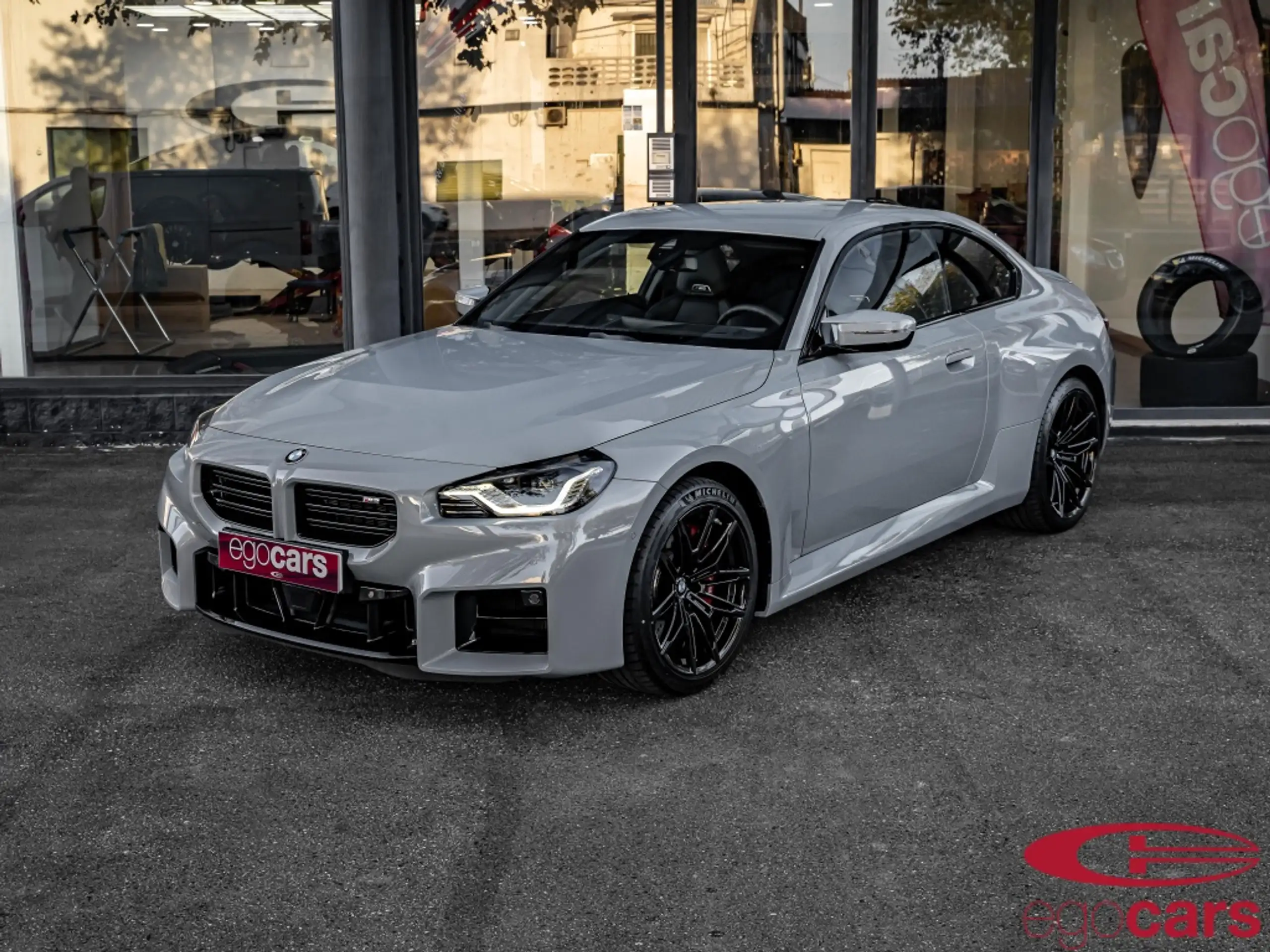 BMW - M2