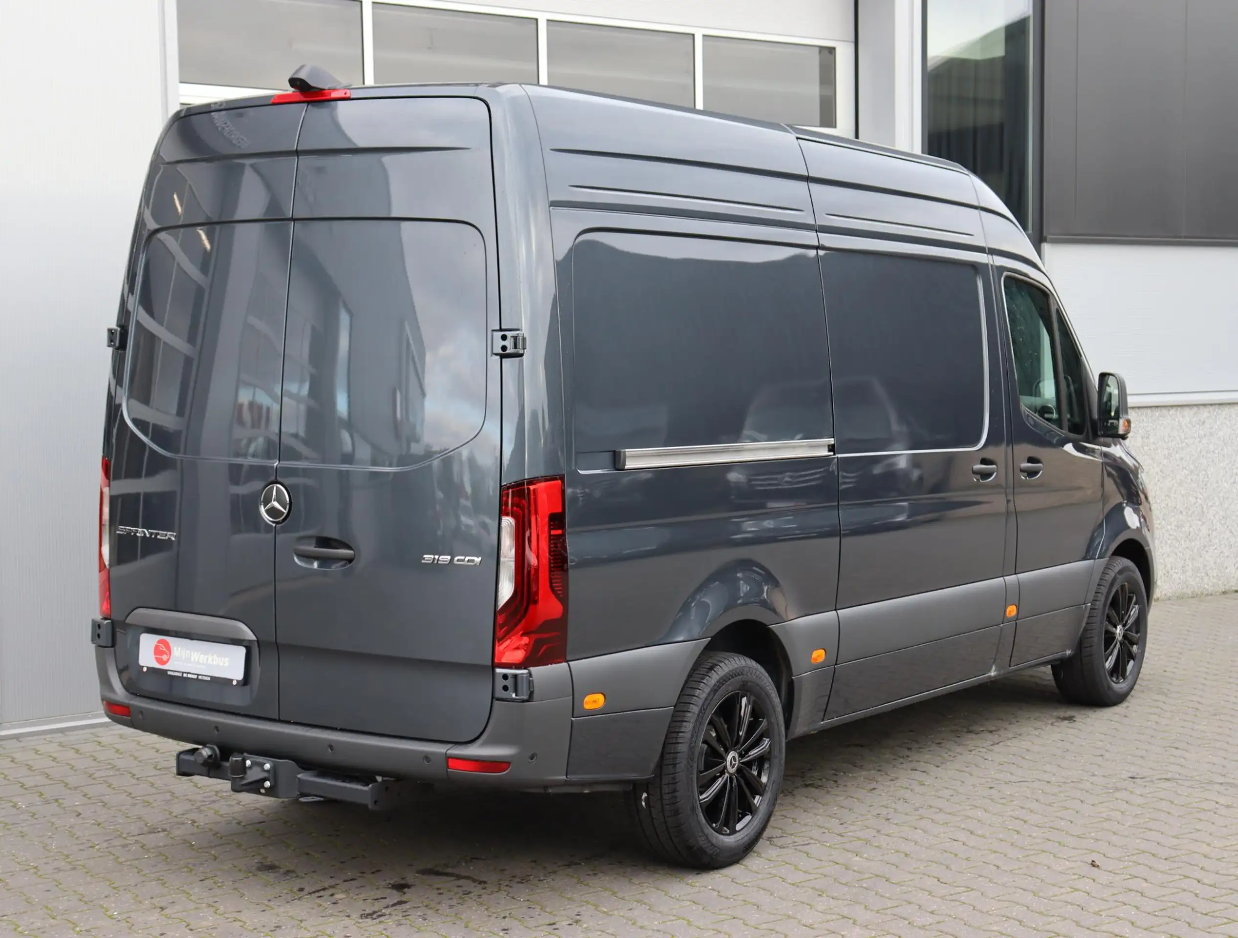 Mercedes-Benz - Sprinter