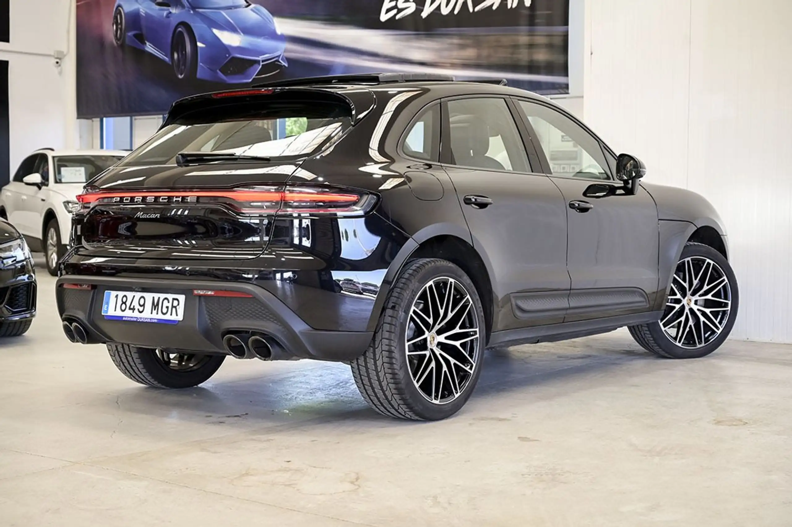 Porsche - Macan