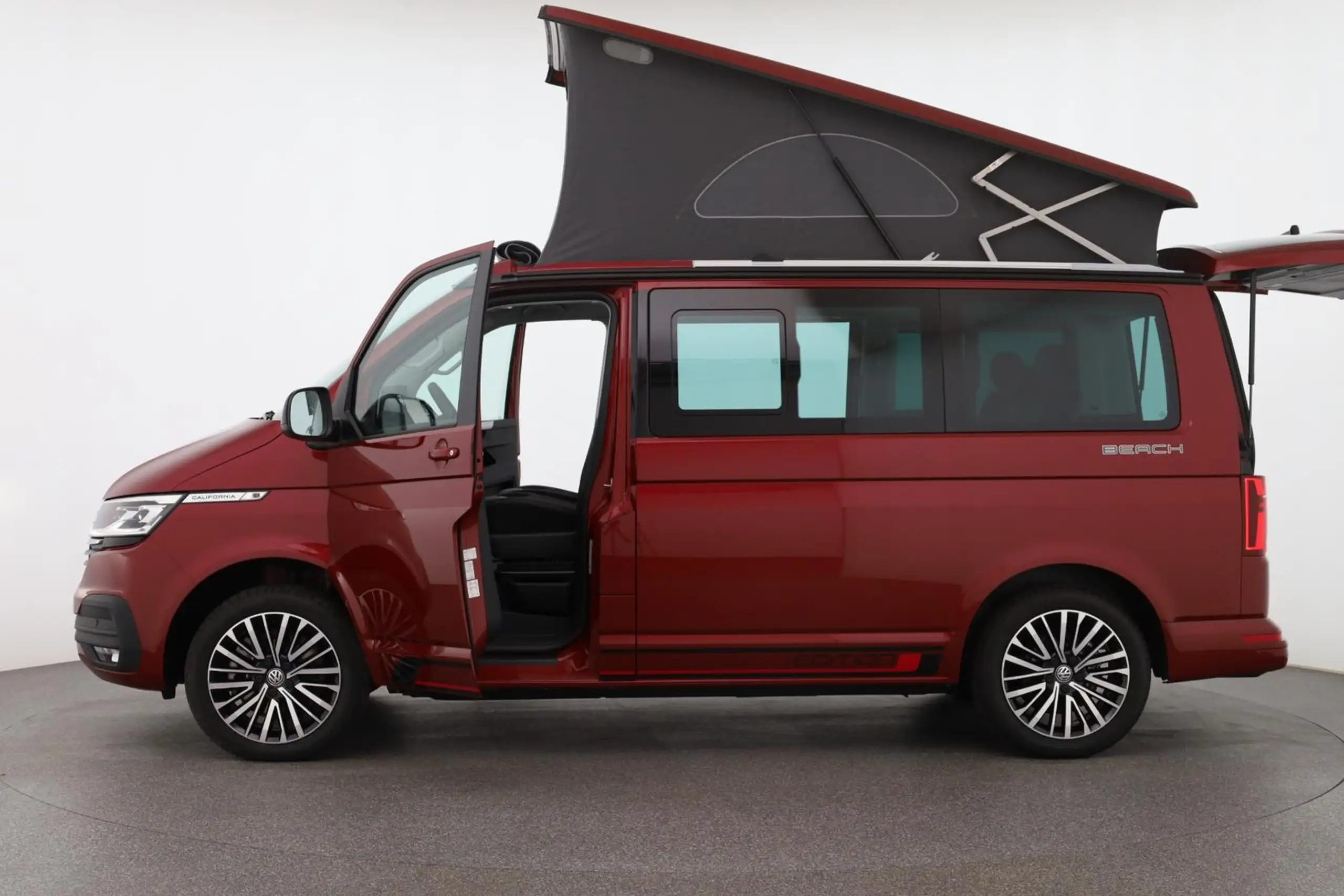 Volkswagen - T6.1 California