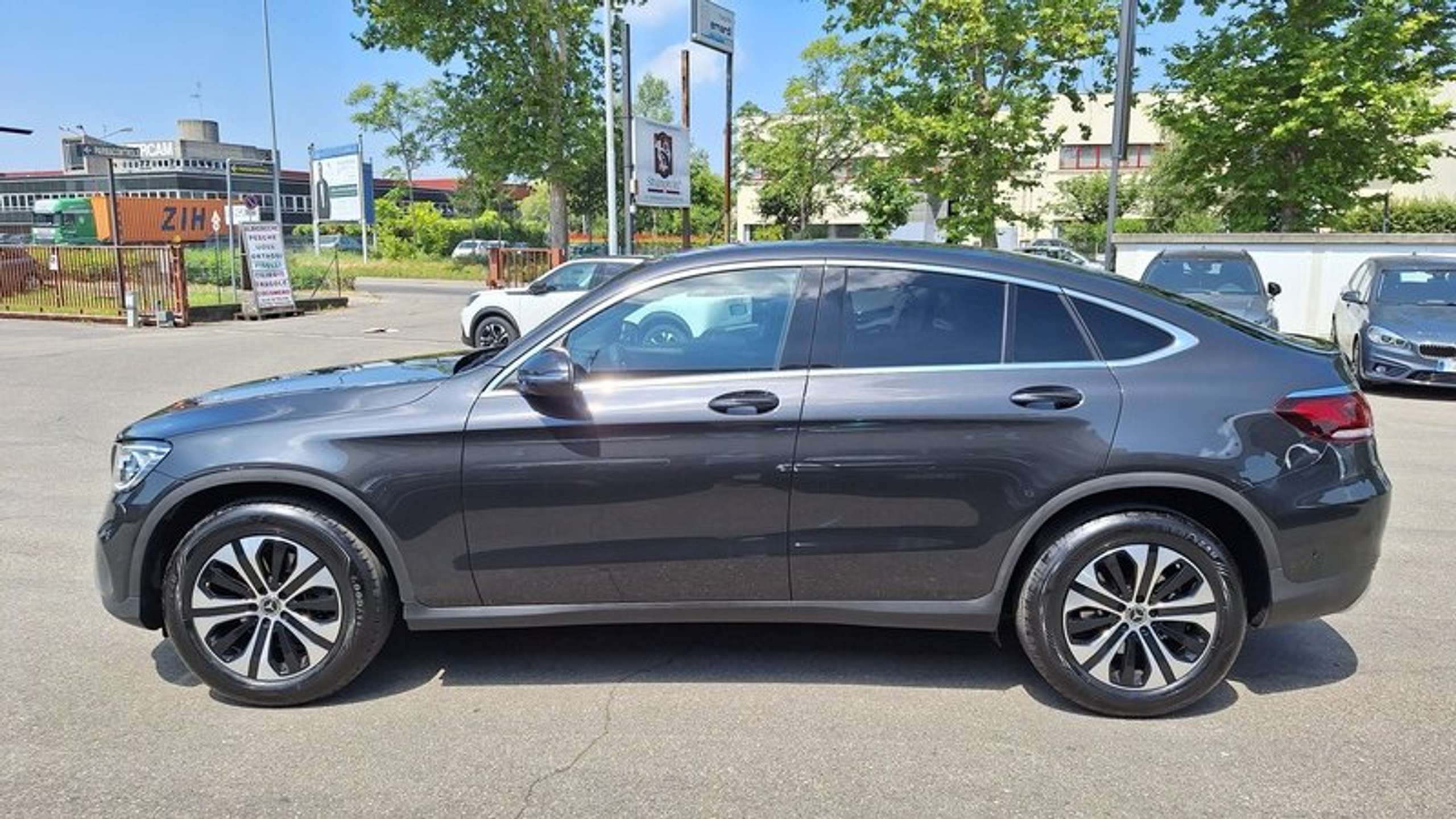 Mercedes-Benz - GLC 220