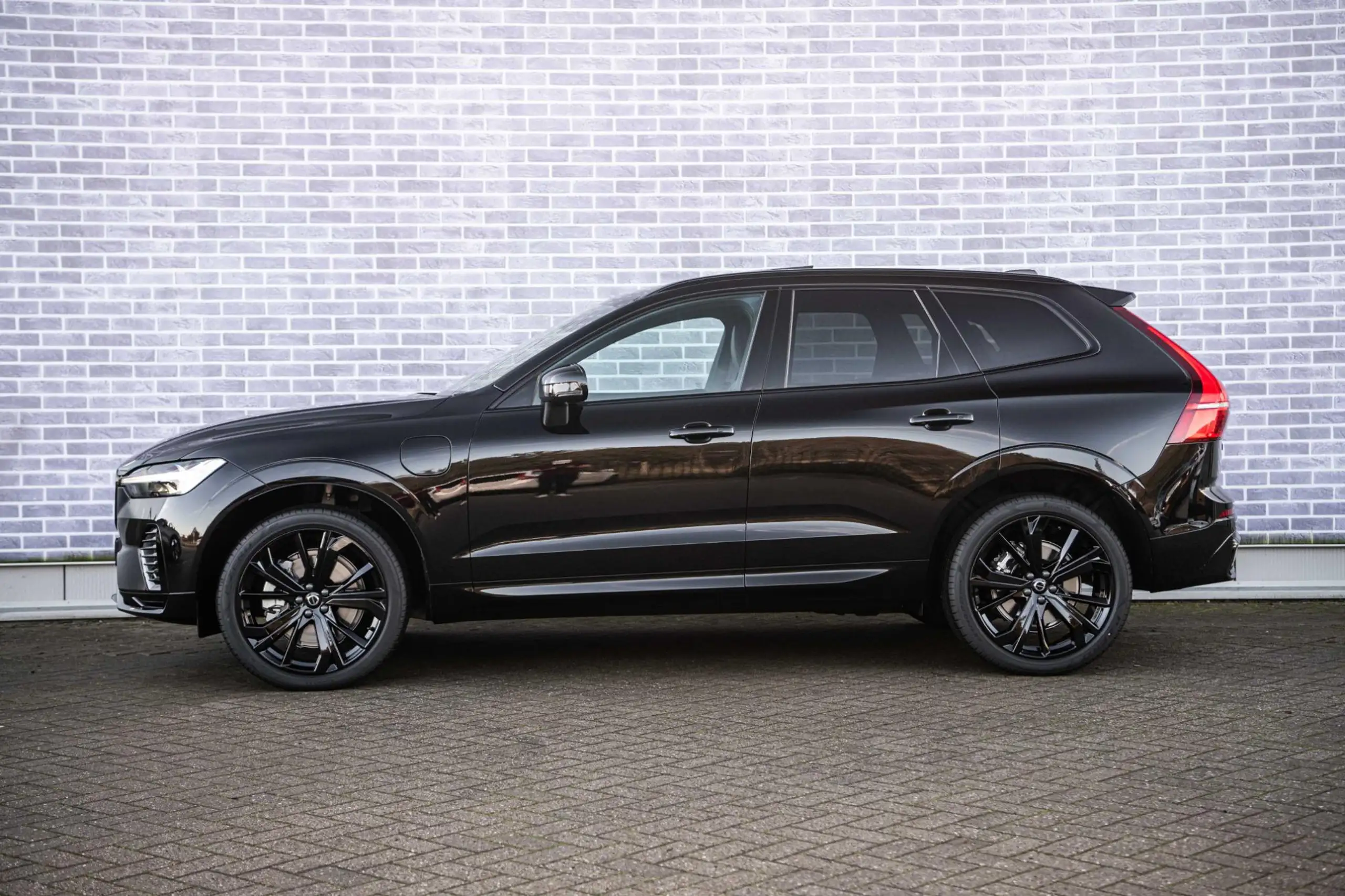 Volvo - XC60