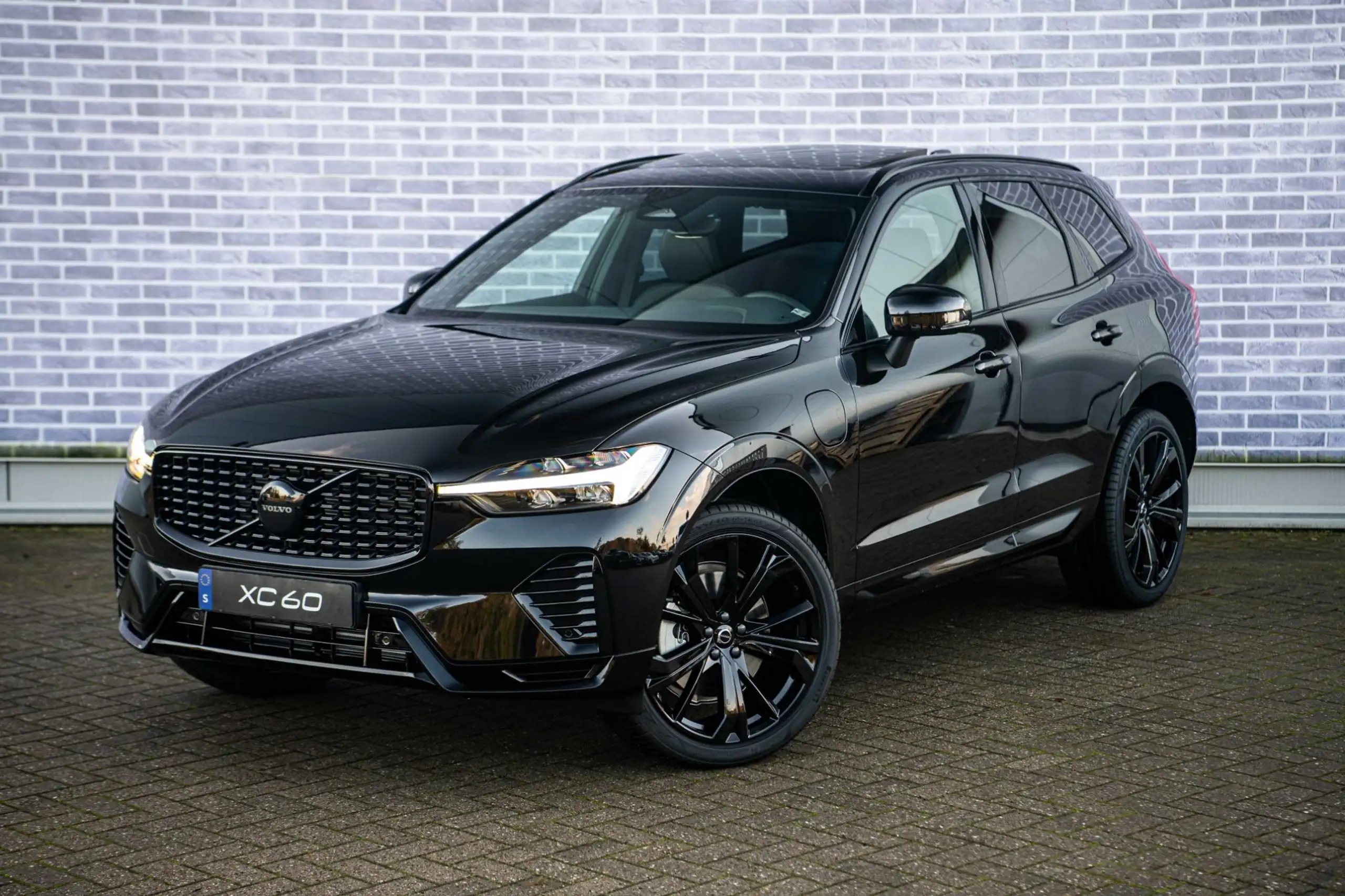 Volvo - XC60