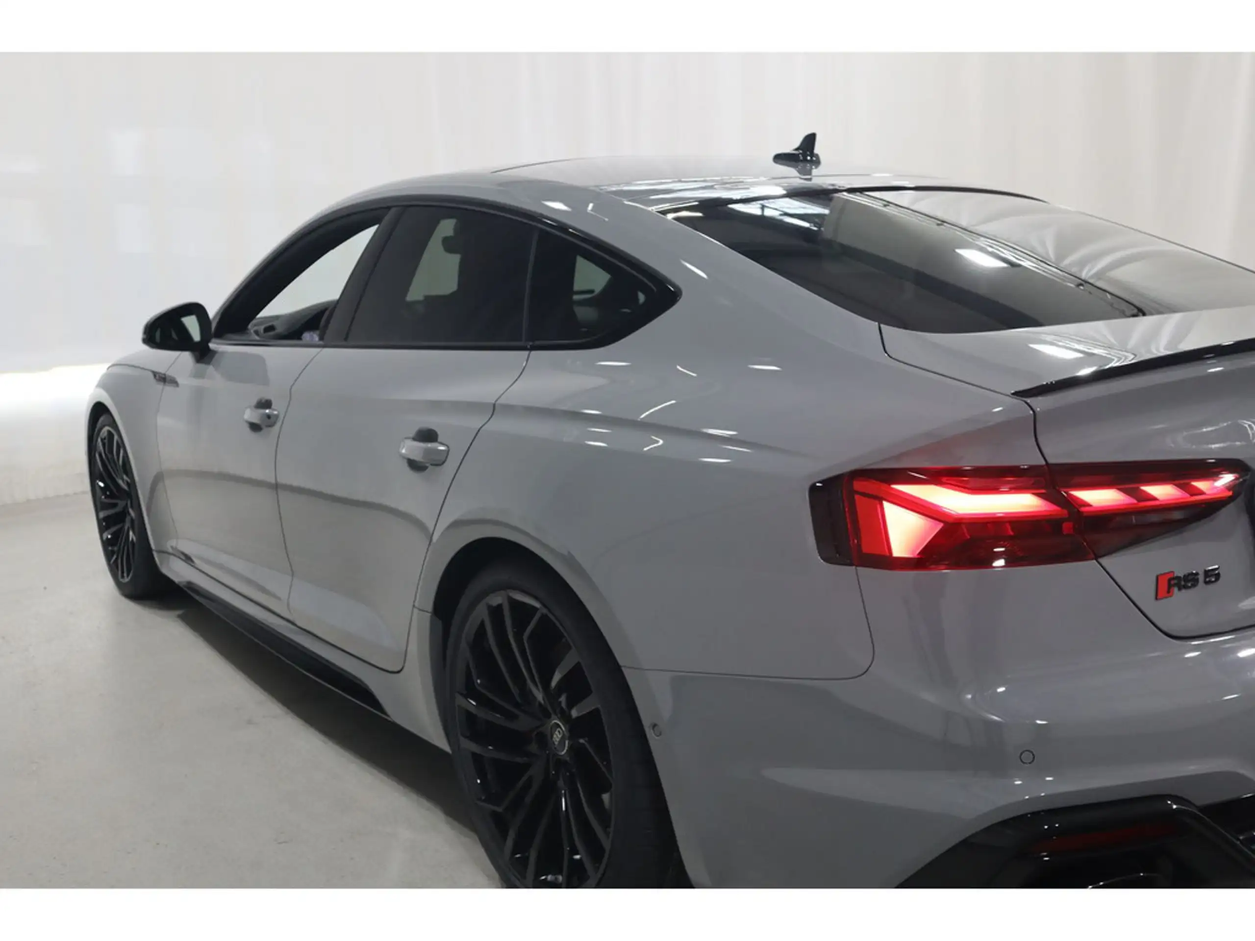 Audi - RS5