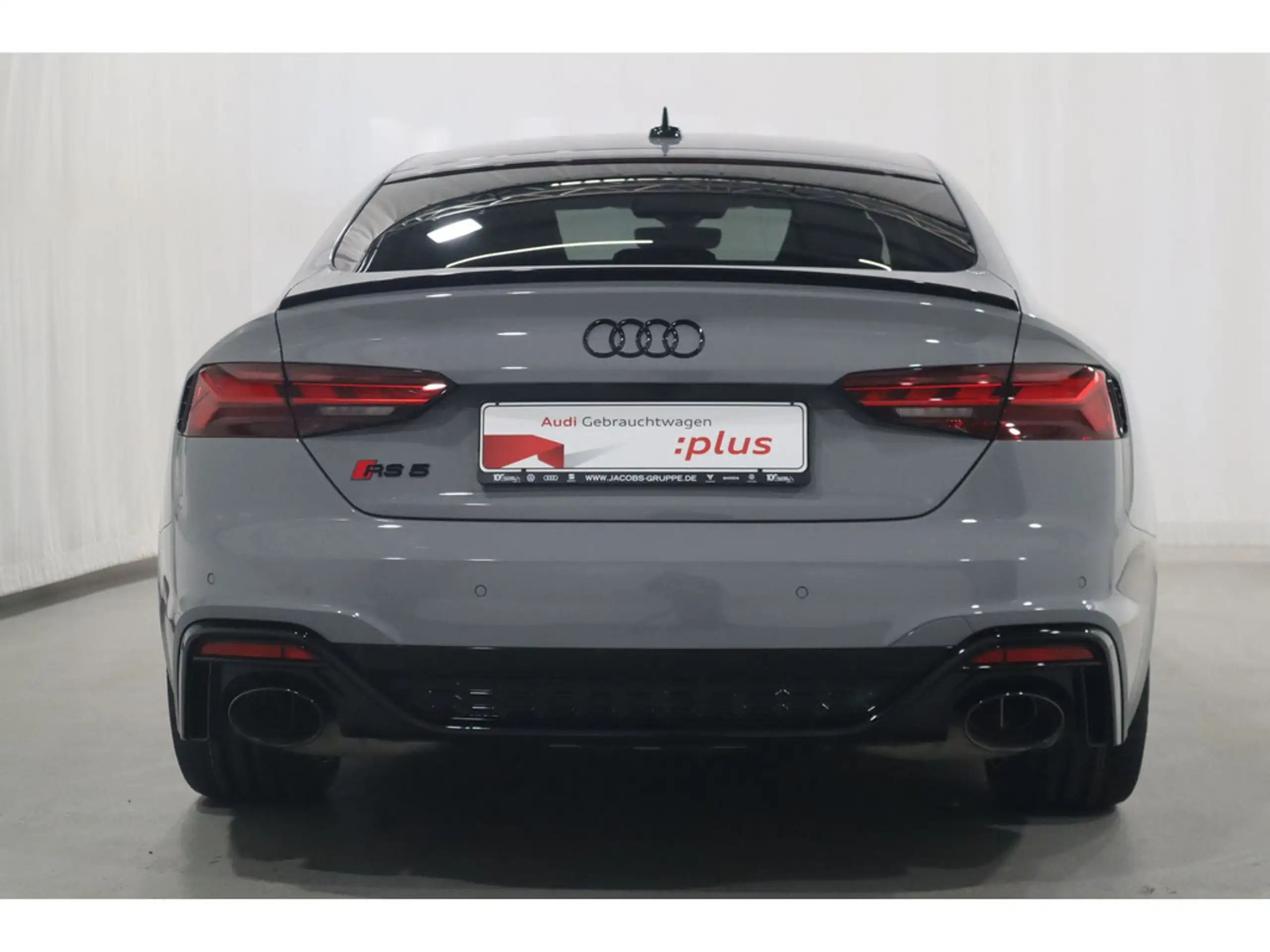 Audi - RS5