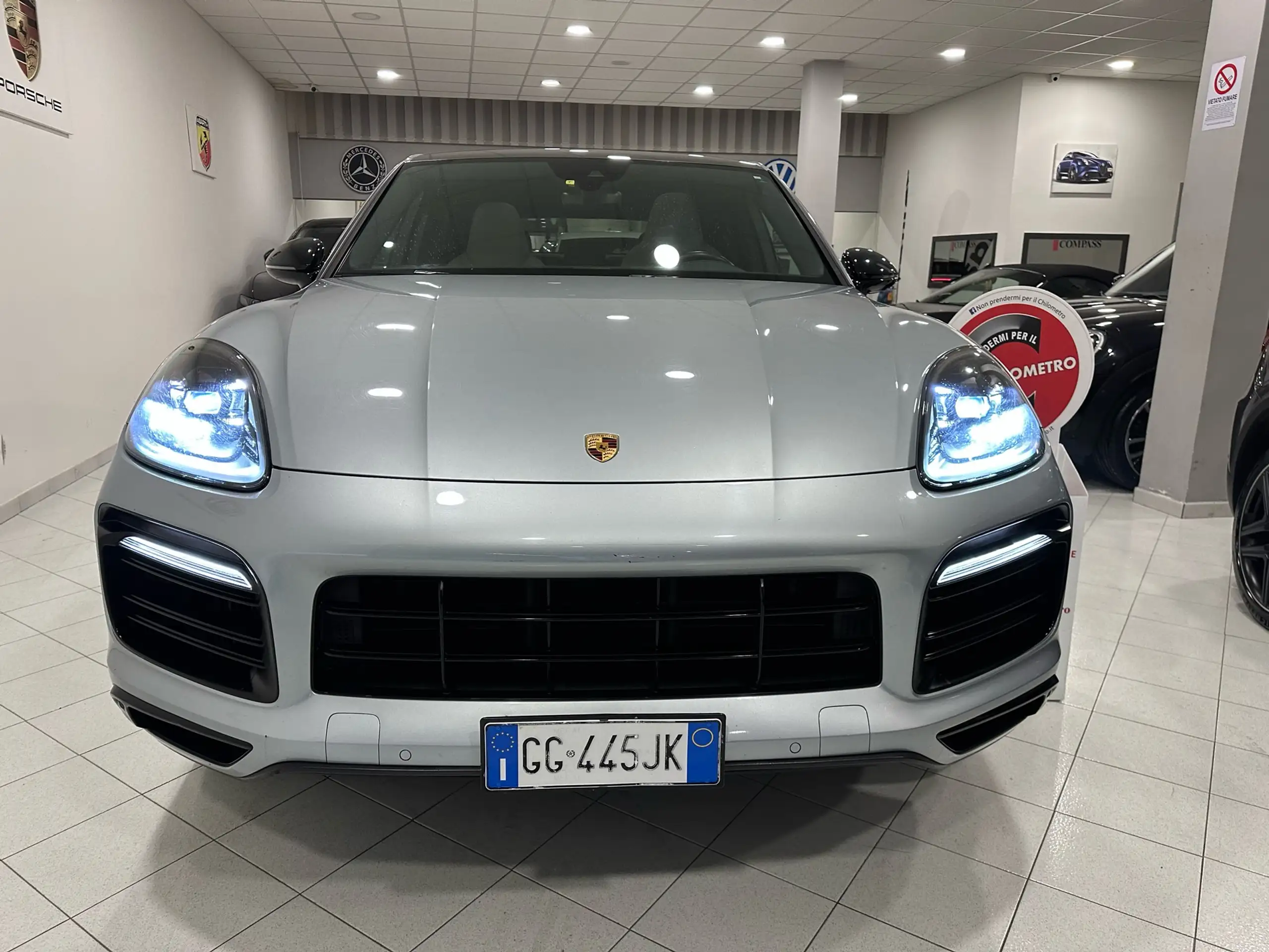 Porsche - Cayenne