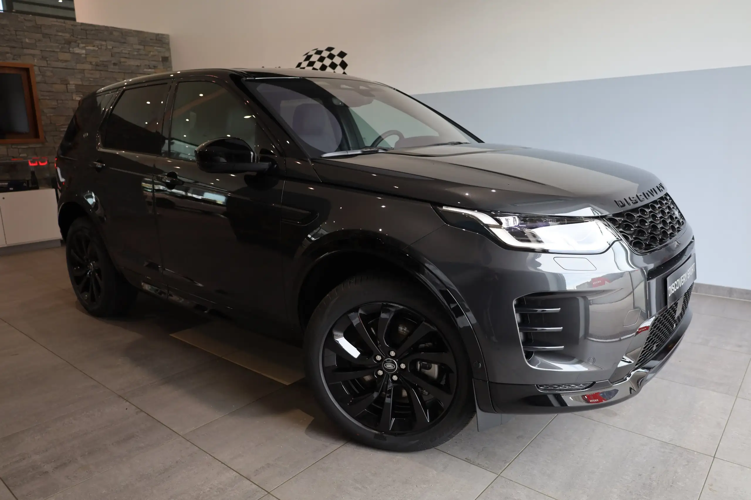 Land Rover - Discovery Sport