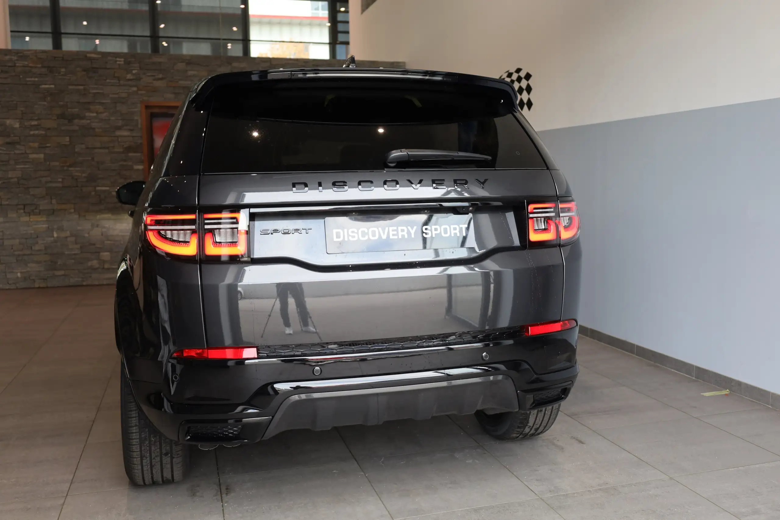 Land Rover - Discovery Sport