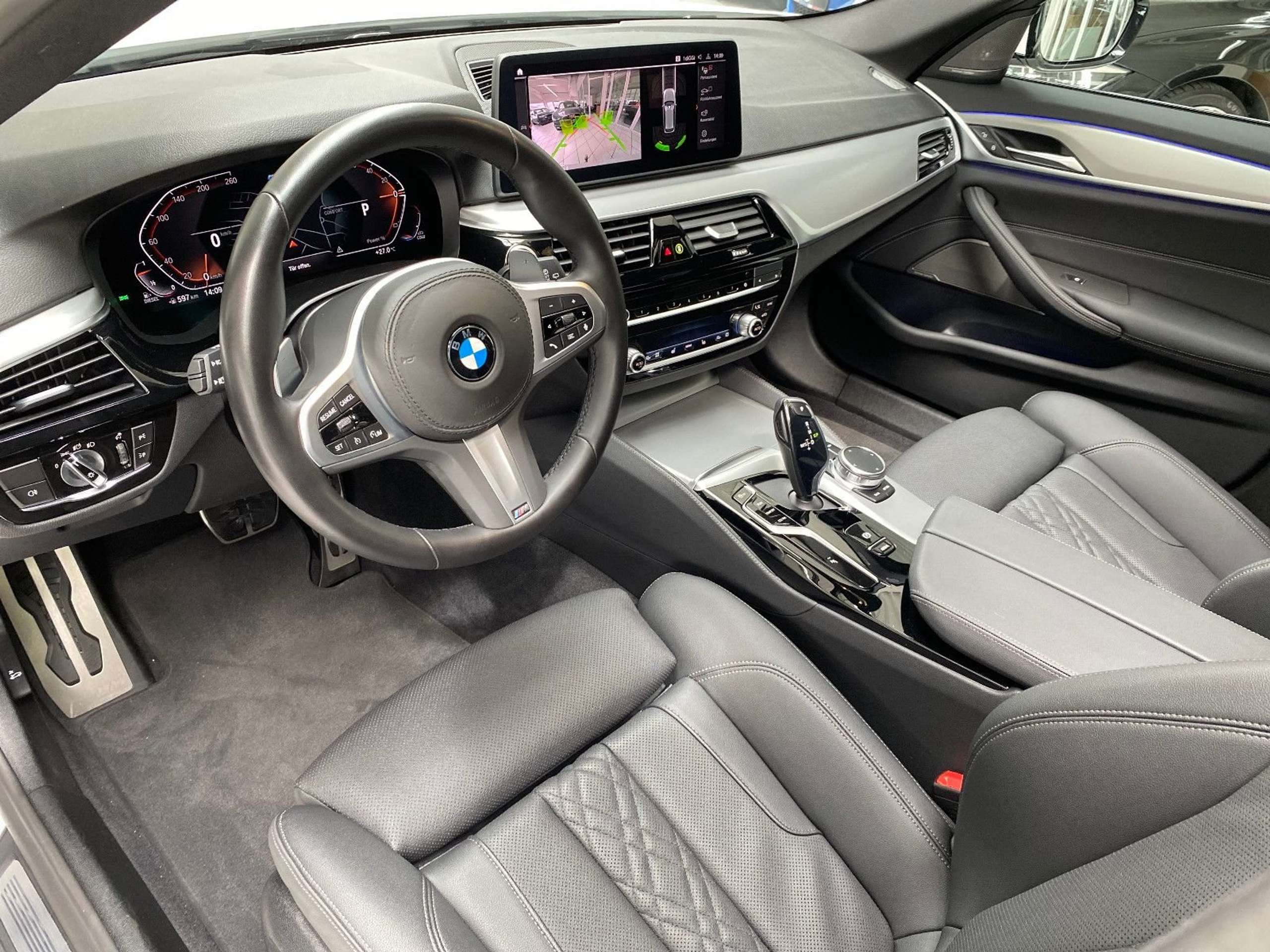 BMW - 520