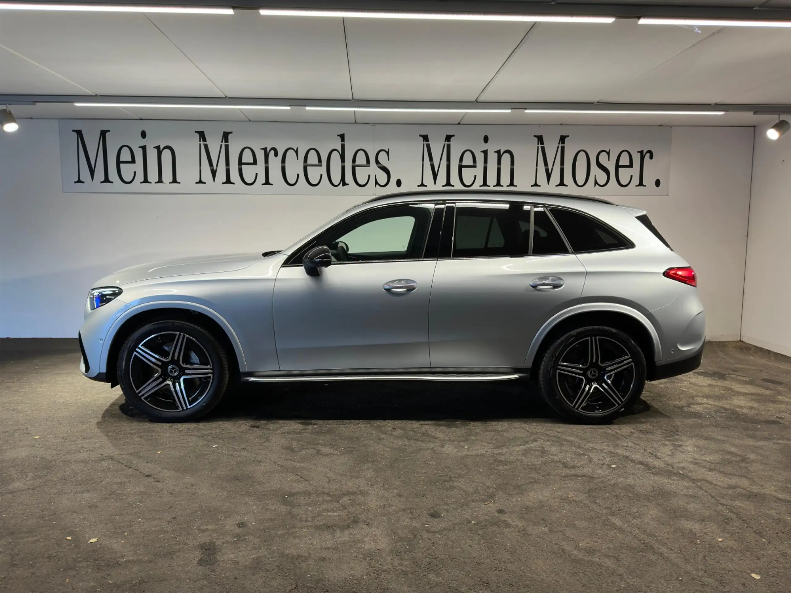 Mercedes-Benz - GLC 220