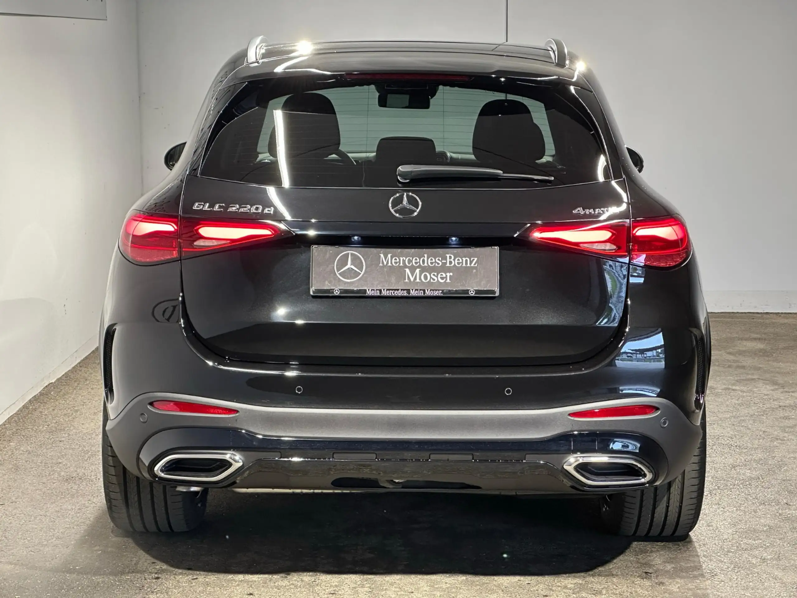 Mercedes-Benz - GLC 220