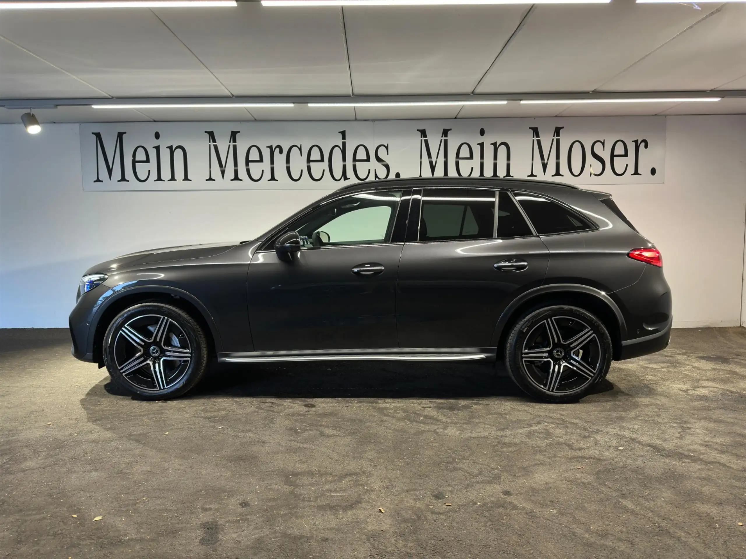 Mercedes-Benz - GLC 220