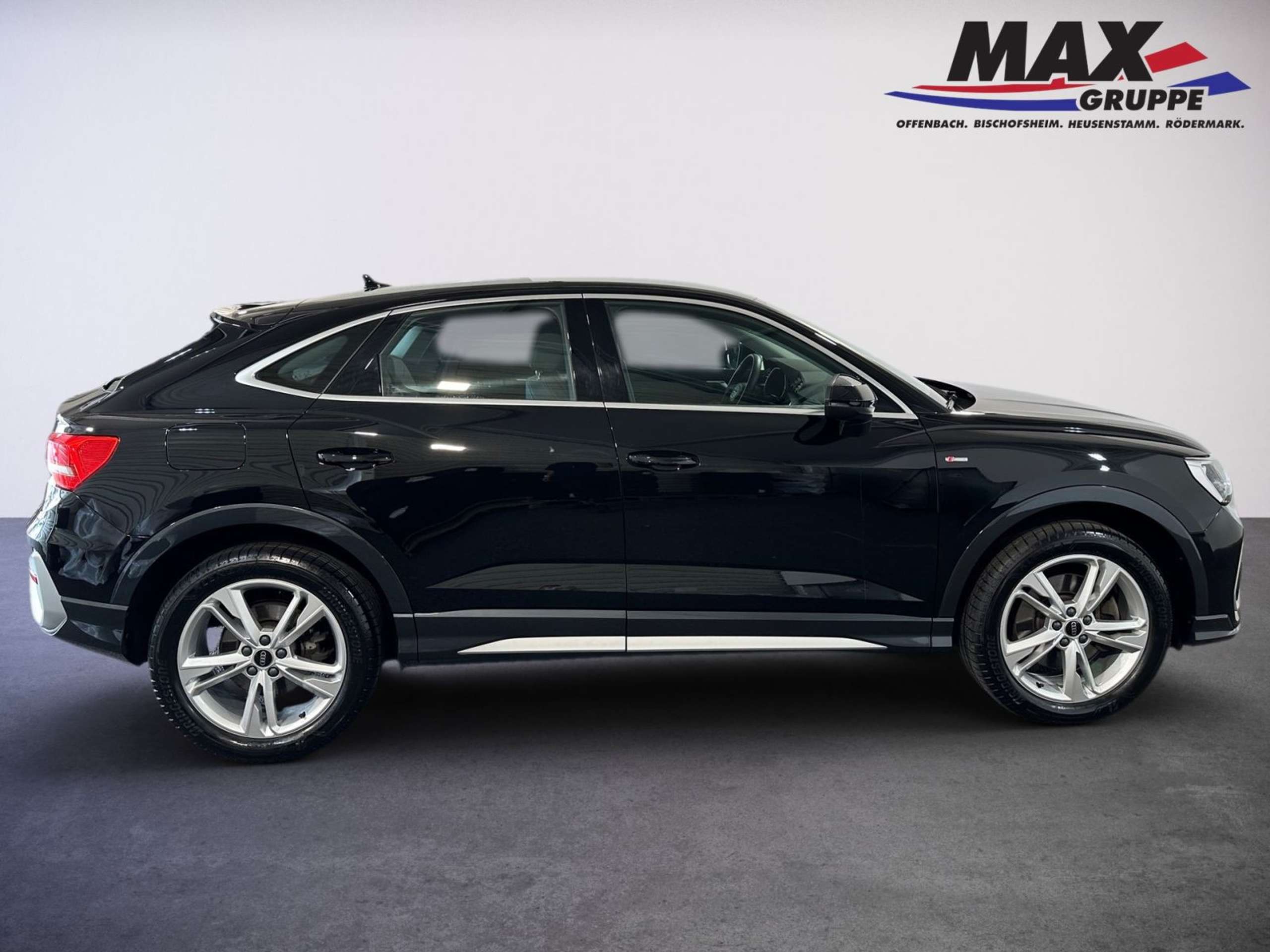 Audi - Q3