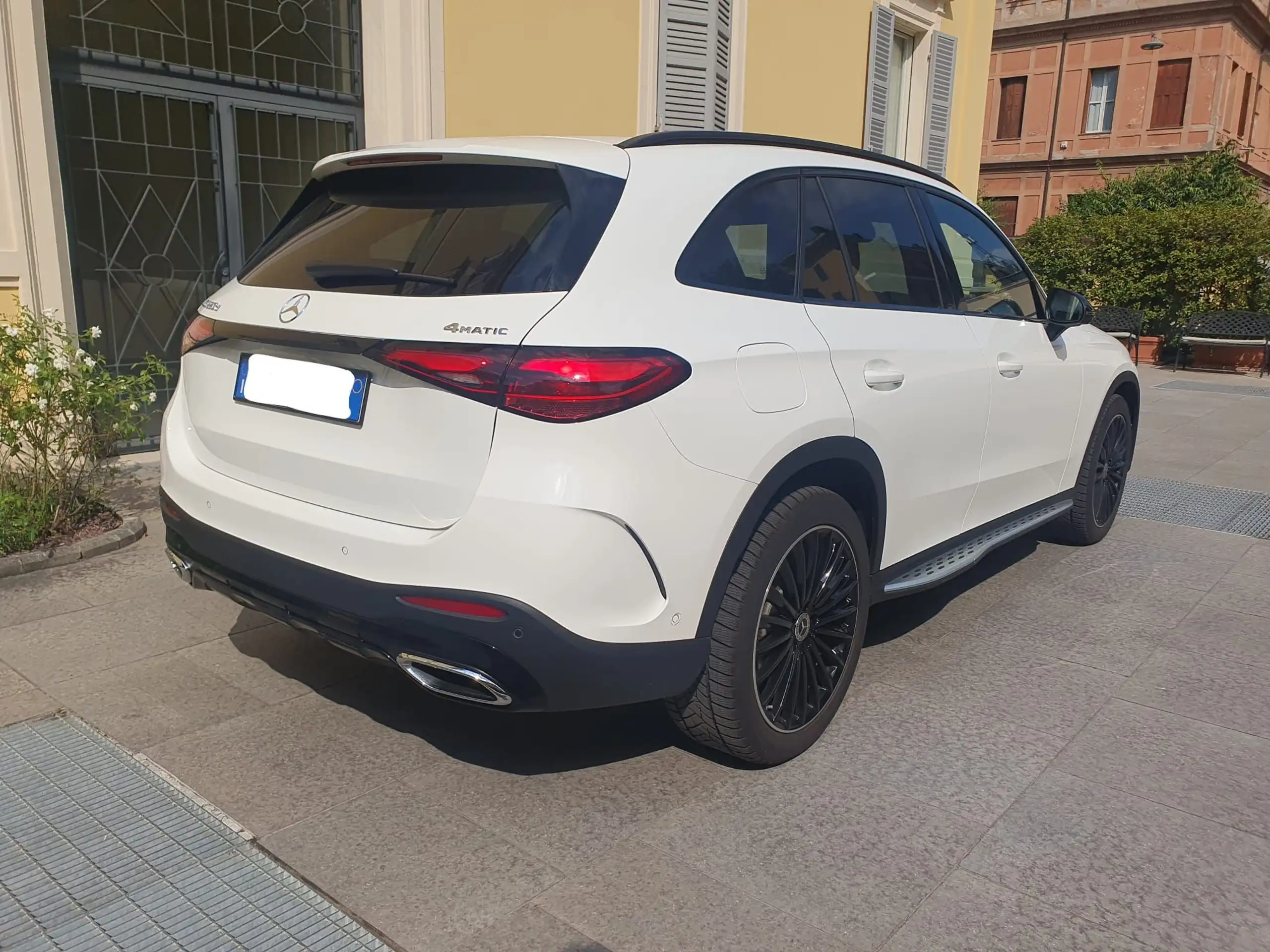 Mercedes-Benz - GLC 220