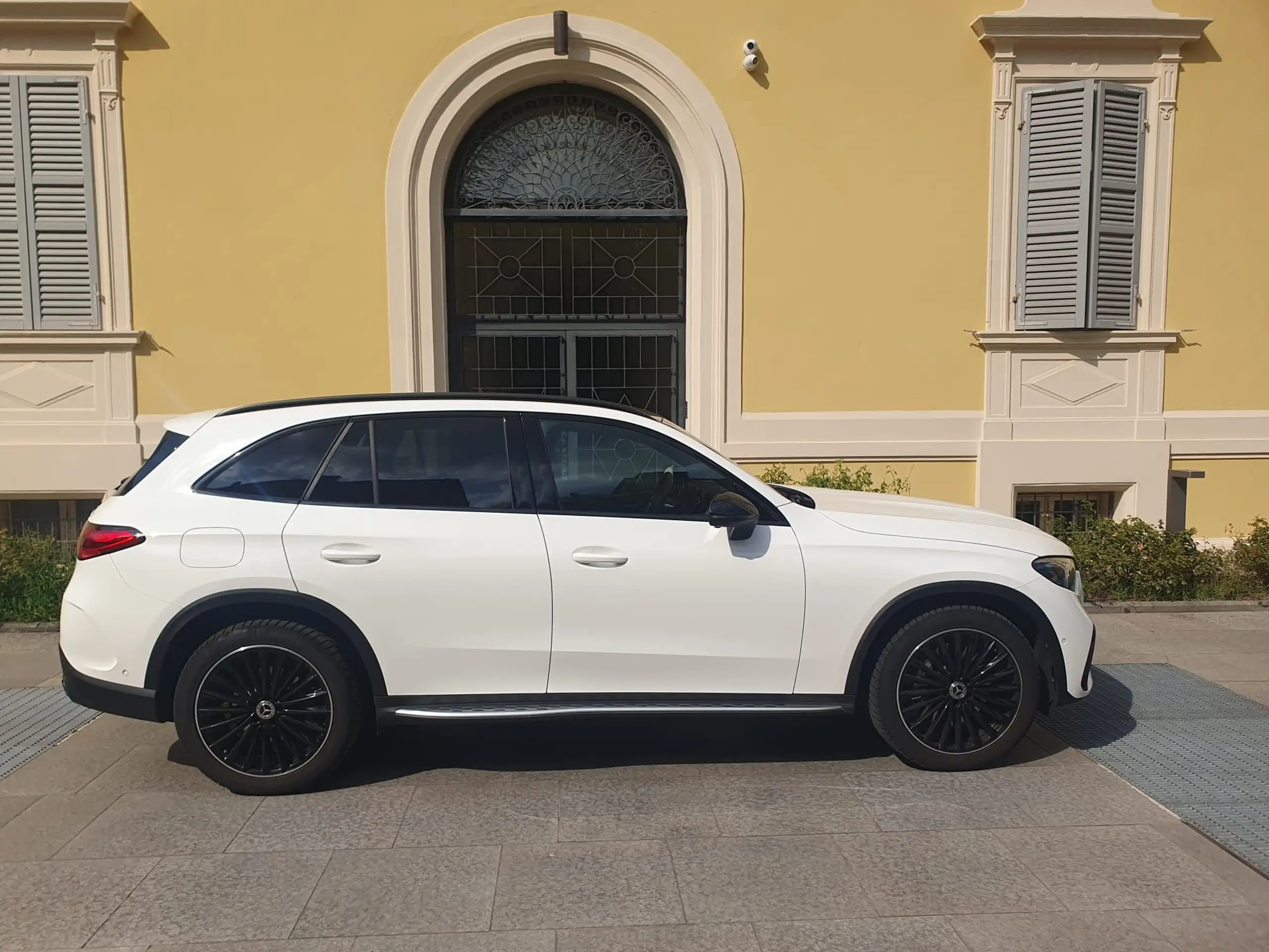 Mercedes-Benz - GLC 220