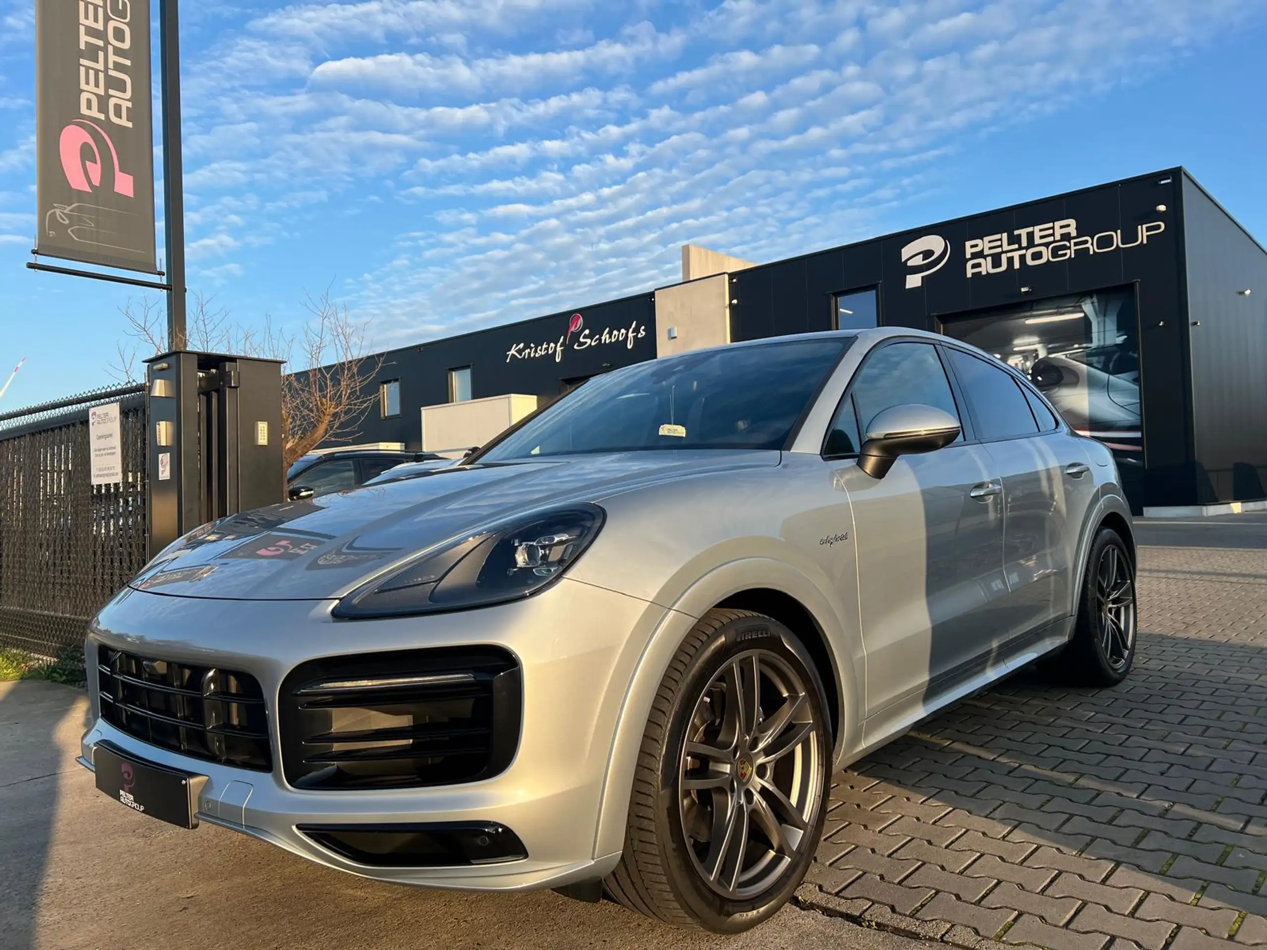 Porsche - Cayenne