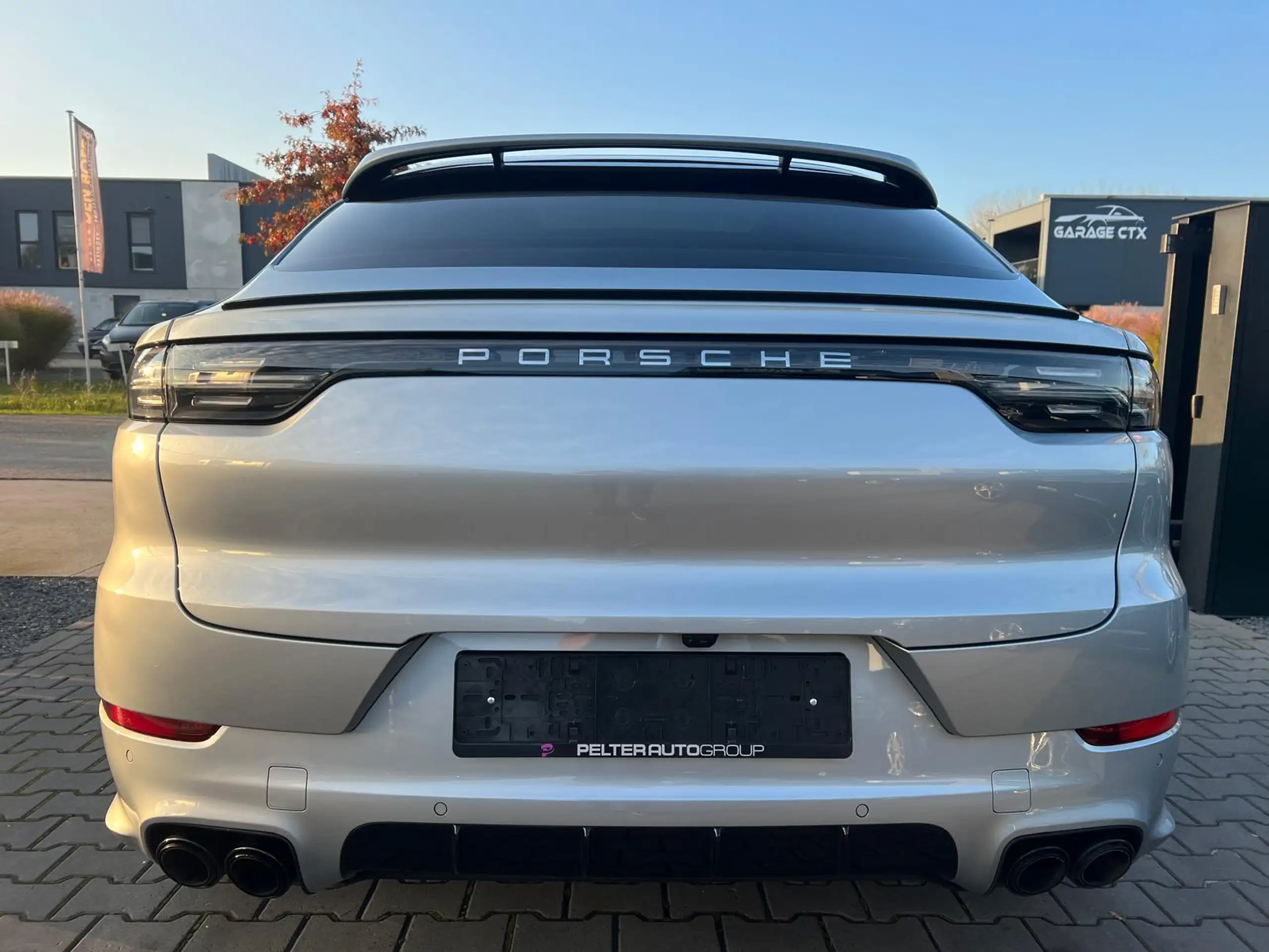 Porsche - Cayenne