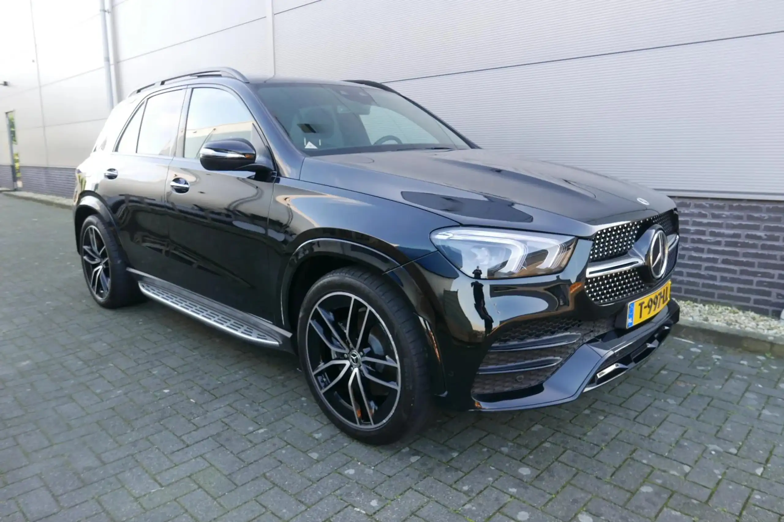 Mercedes-Benz - GLE 350