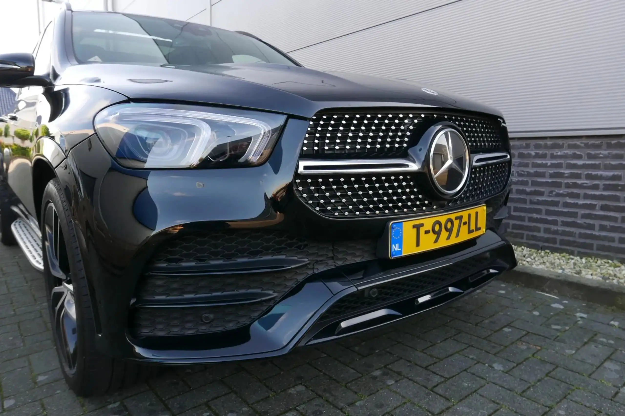 Mercedes-Benz - GLE 350