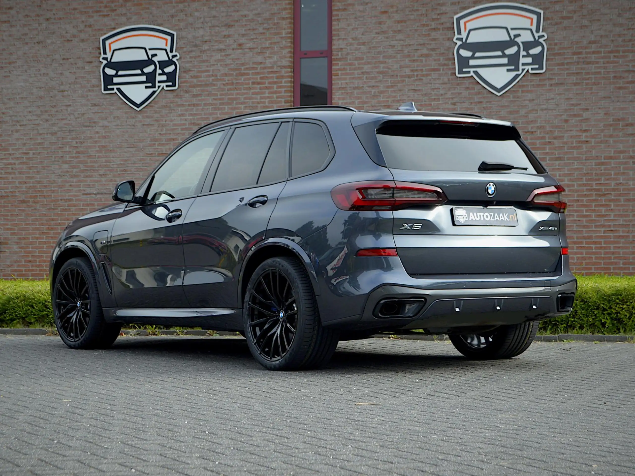 BMW - X5