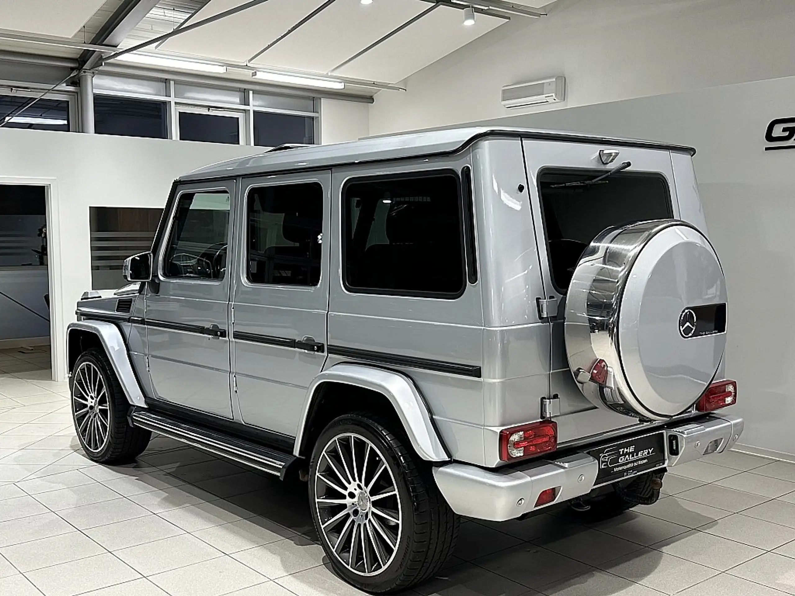 Mercedes-Benz - G 350