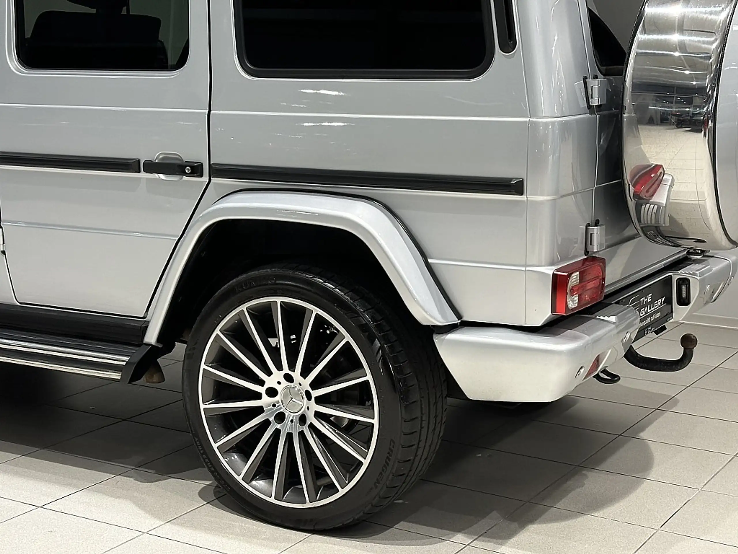 Mercedes-Benz - G 350