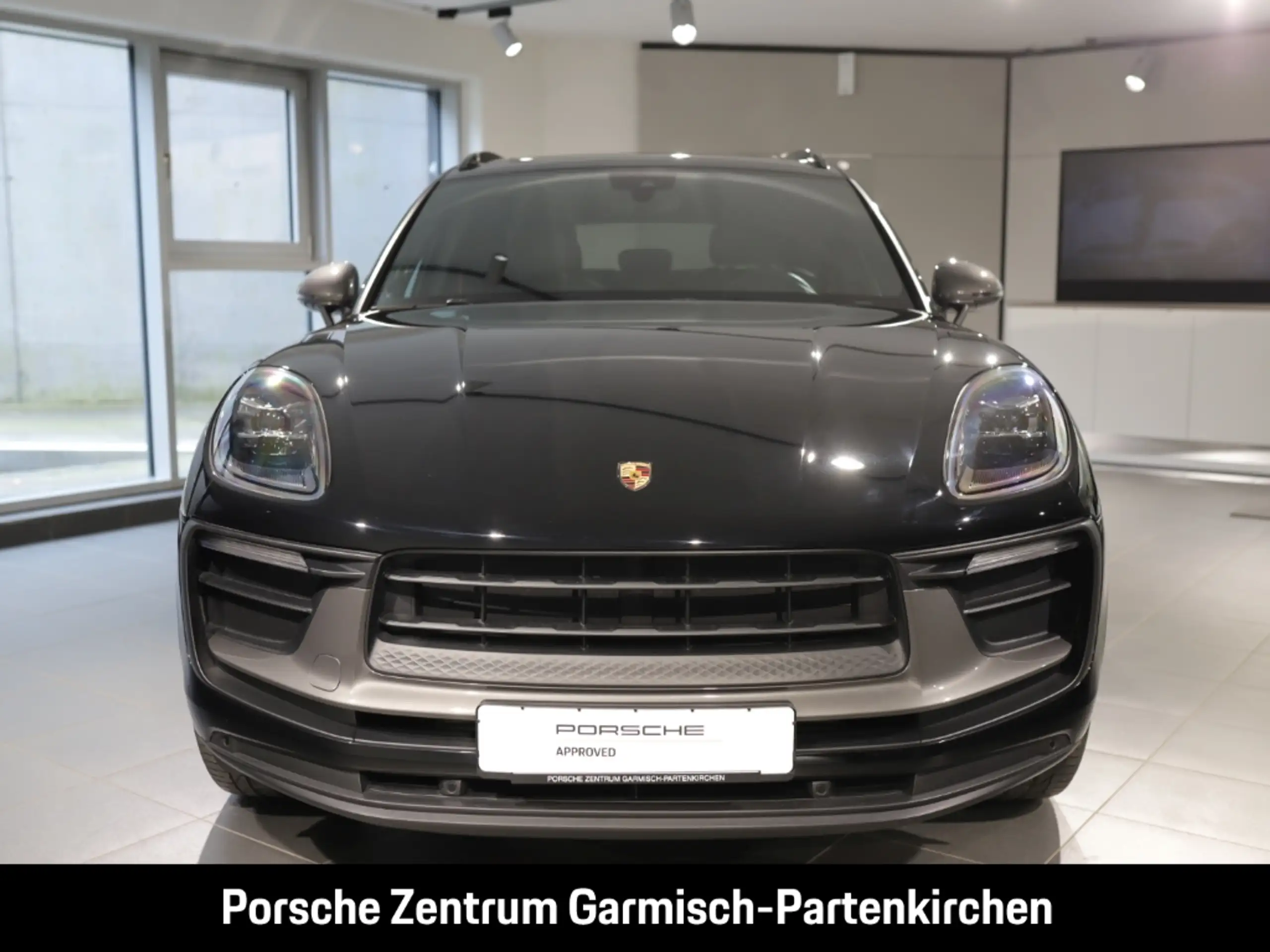 Porsche - Macan