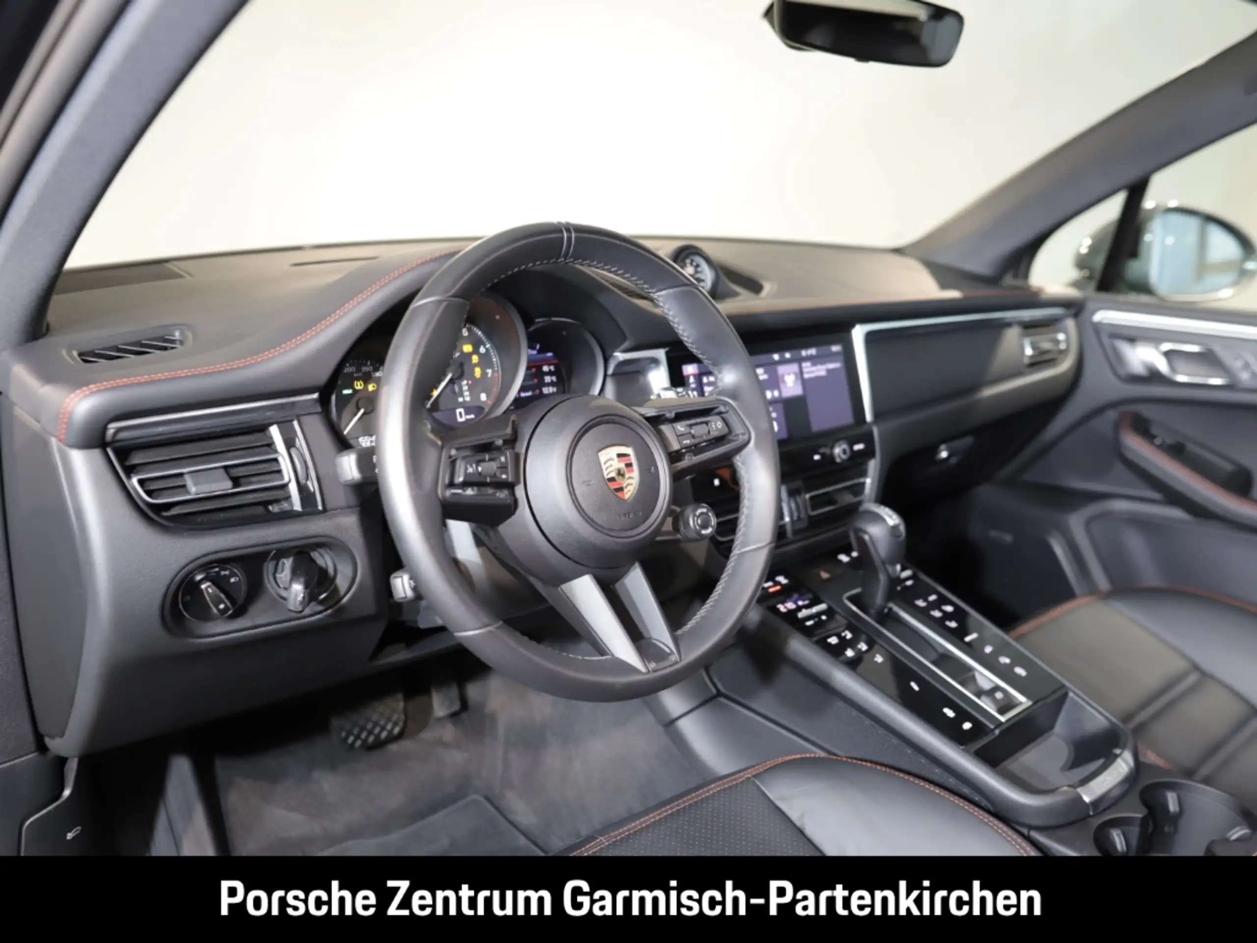 Porsche - Macan