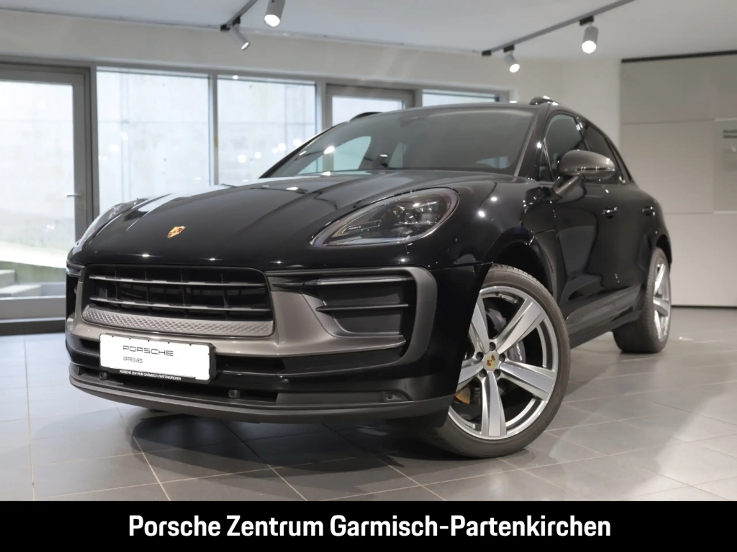 Porsche - Macan