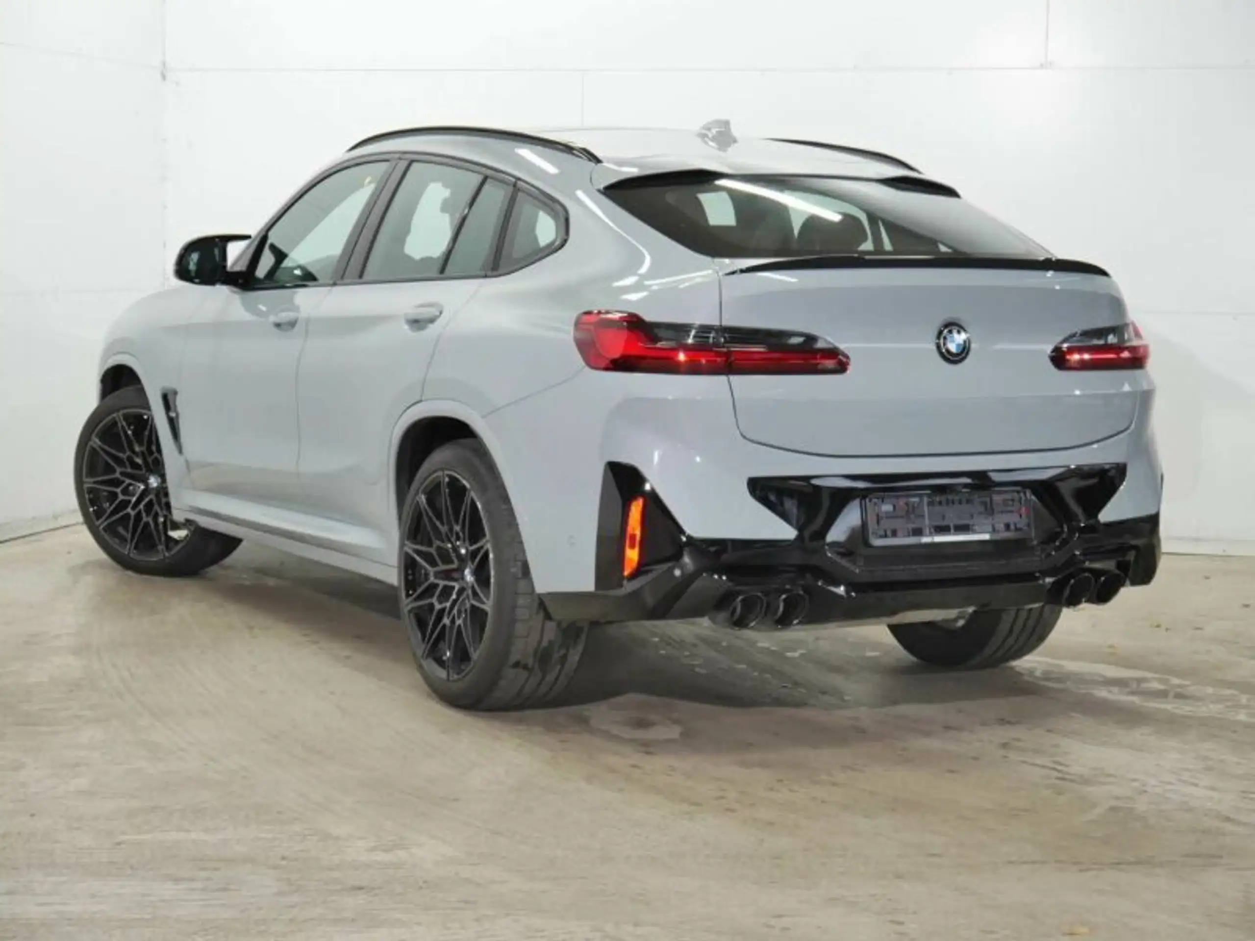 BMW - X4 M