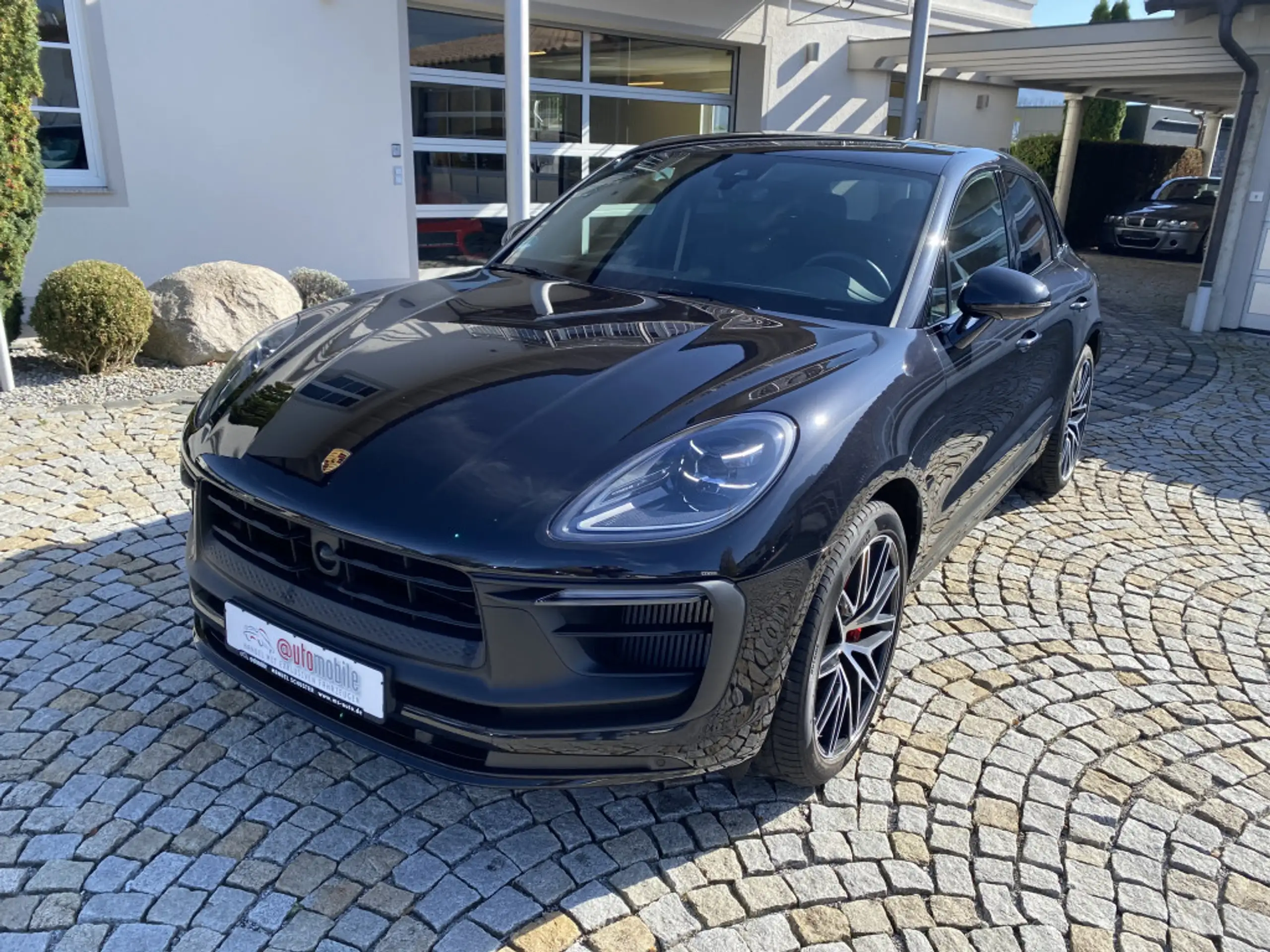 Porsche - Macan