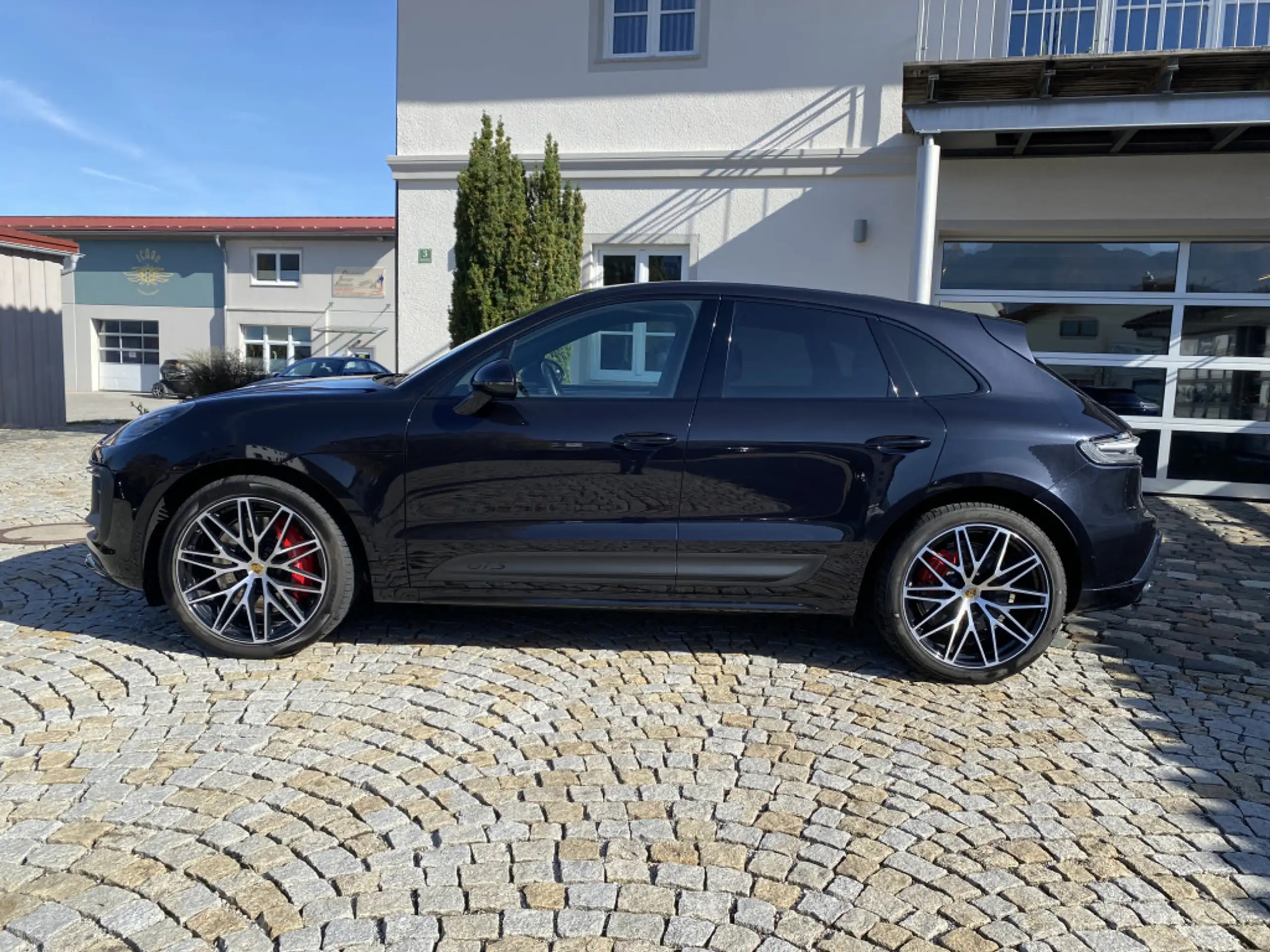 Porsche - Macan