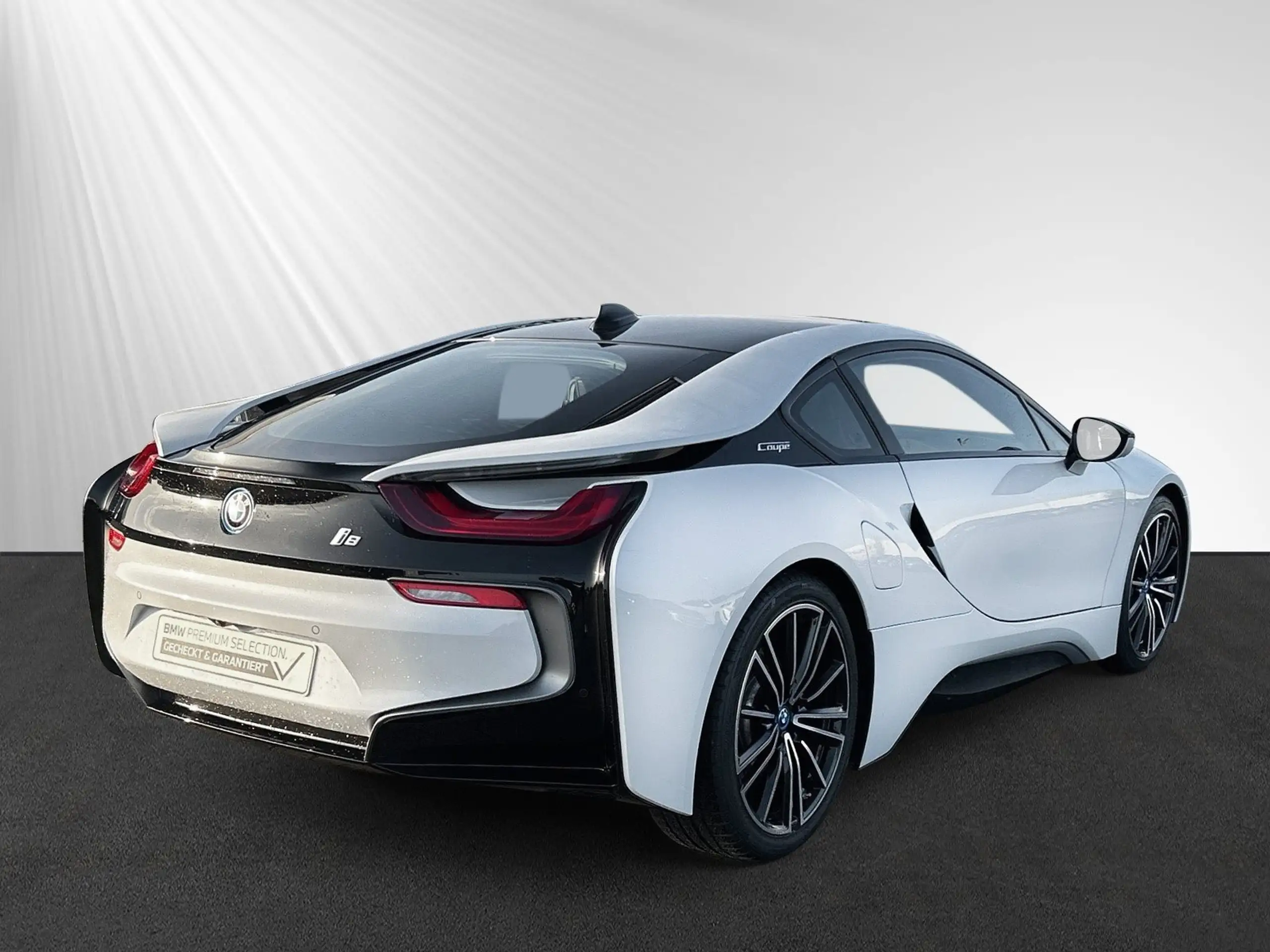 BMW - i8