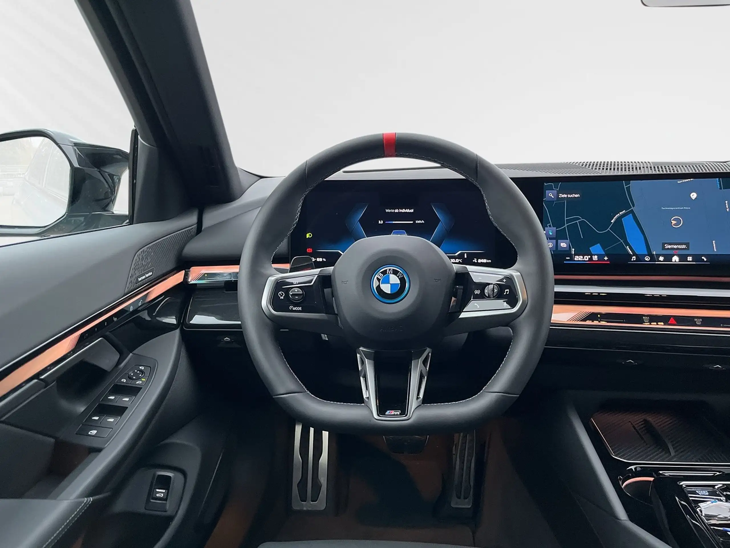 BMW - i5