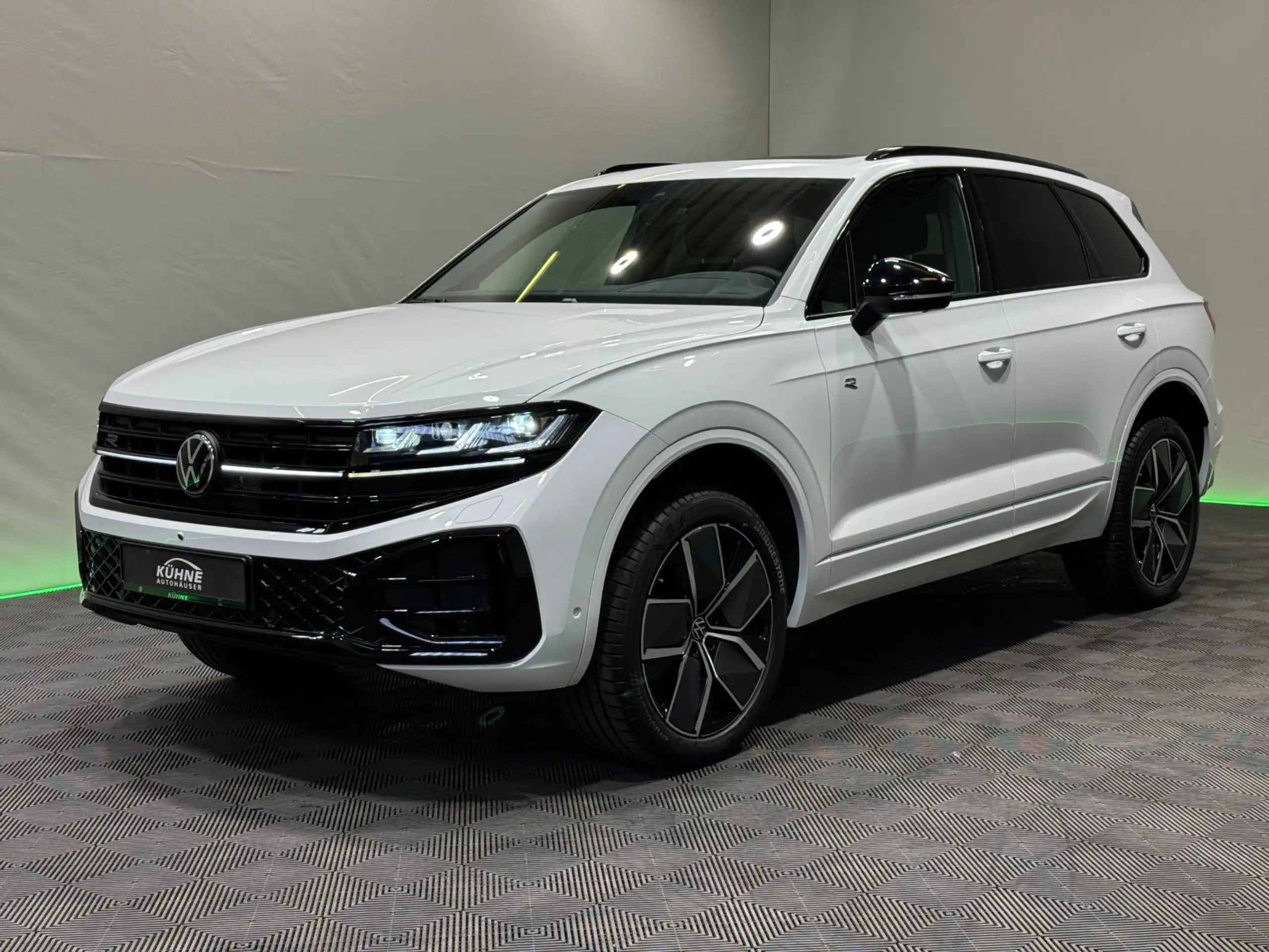 Volkswagen - Touareg