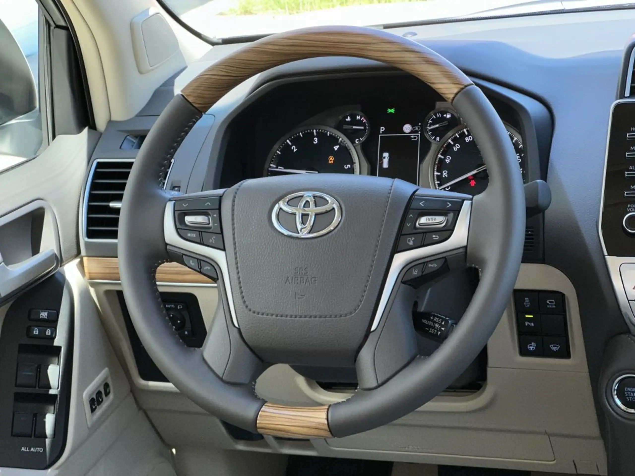 Toyota - Land Cruiser