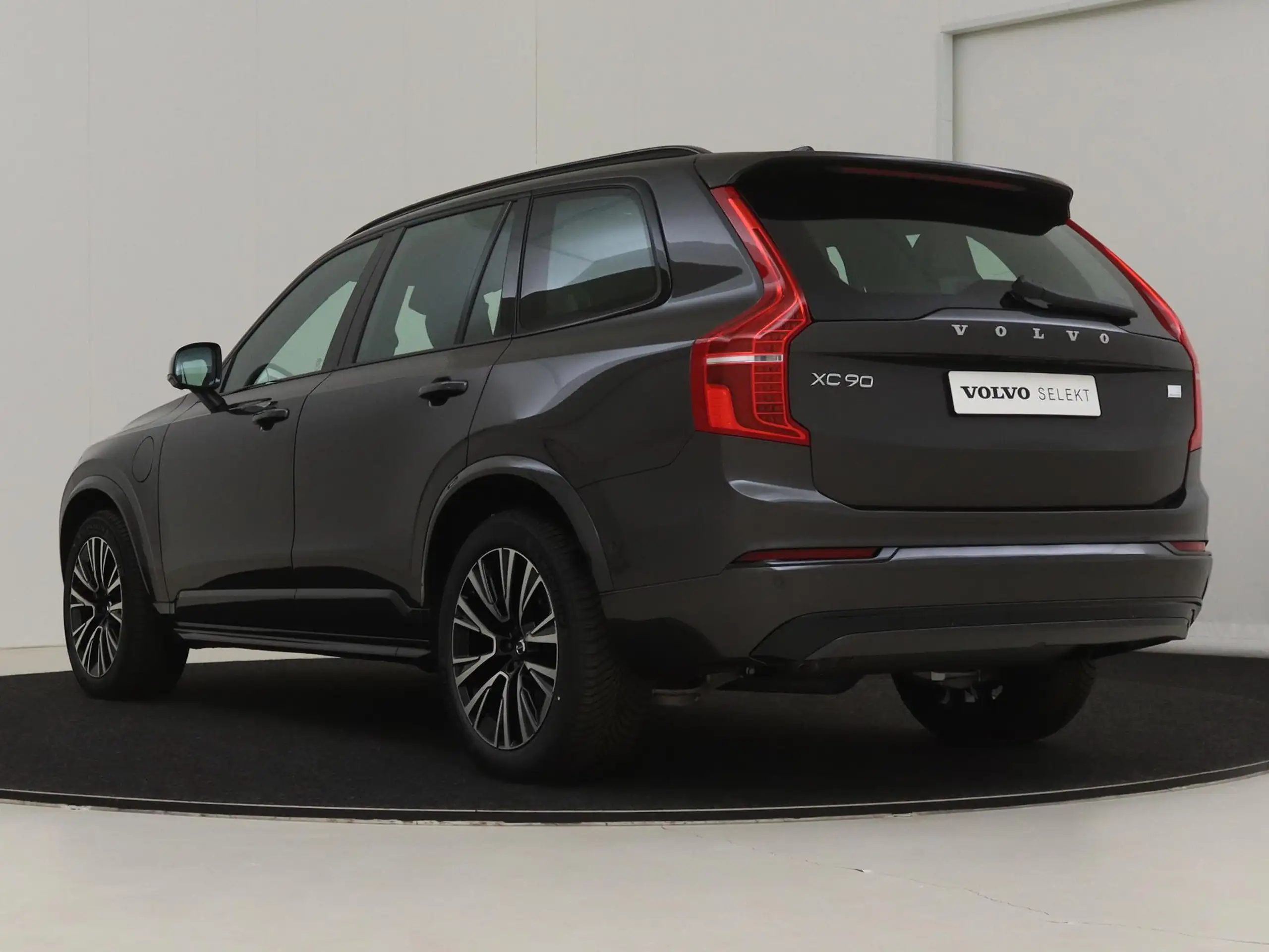 Volvo - XC90