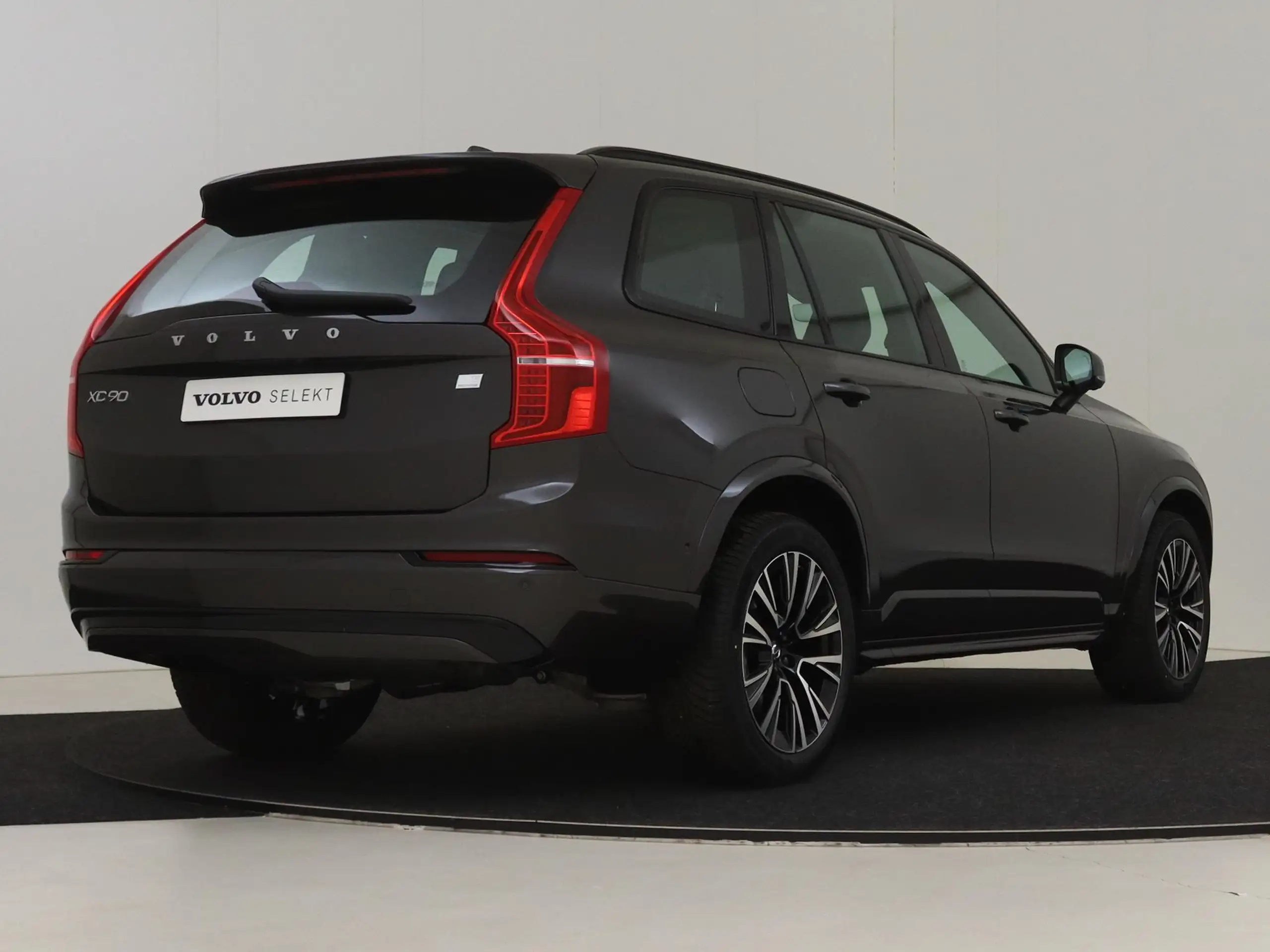 Volvo - XC90